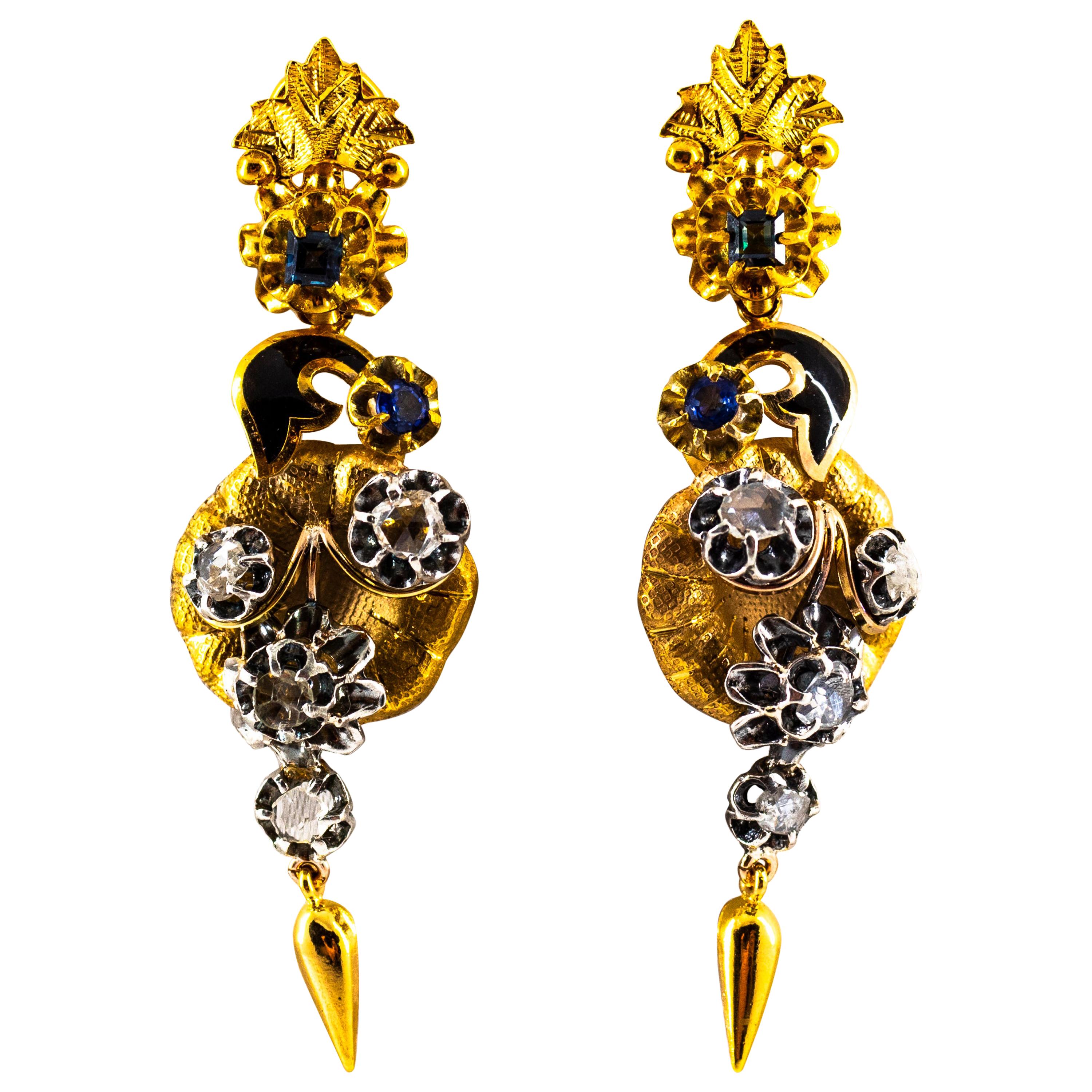 Boucles d'oreilles fleurs en or jaune avec diamants blancs taille rose, saphirs et émail de 1,70 carat