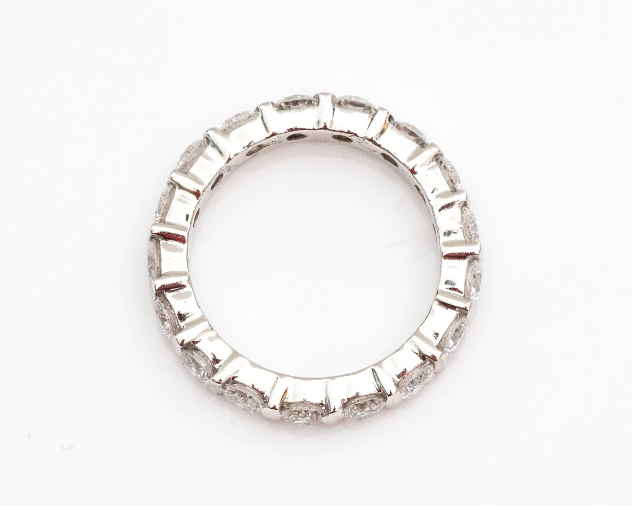 Round Cut 1.70 Carats Diamond Eternity Platinum Band Ring For Sale
