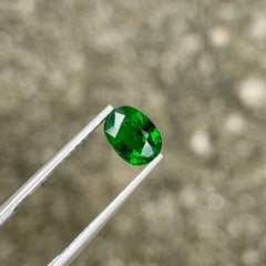 1.70 carats Green Tsavorite Garnet Stone Oval Cut Kenyan Gemstone