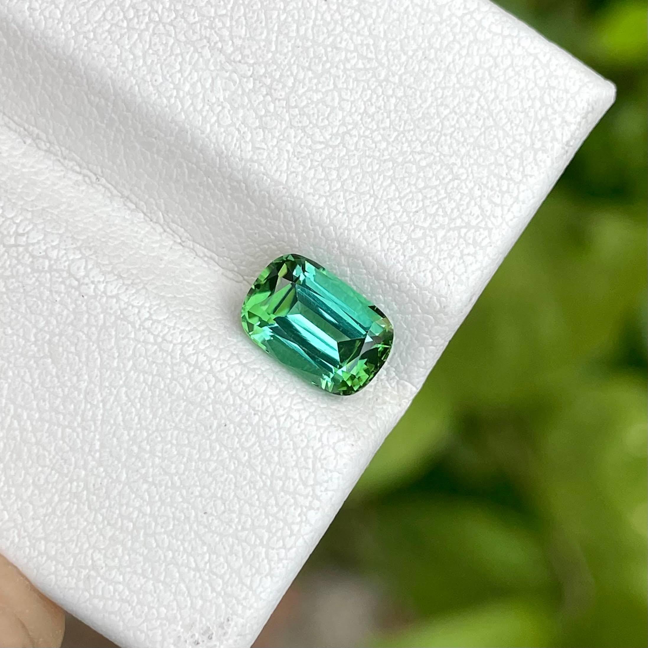 1.70 Carats Mint Green Tourmaline Stone Cushion Cut Afghan Gemstone In New Condition For Sale In Bangkok, TH