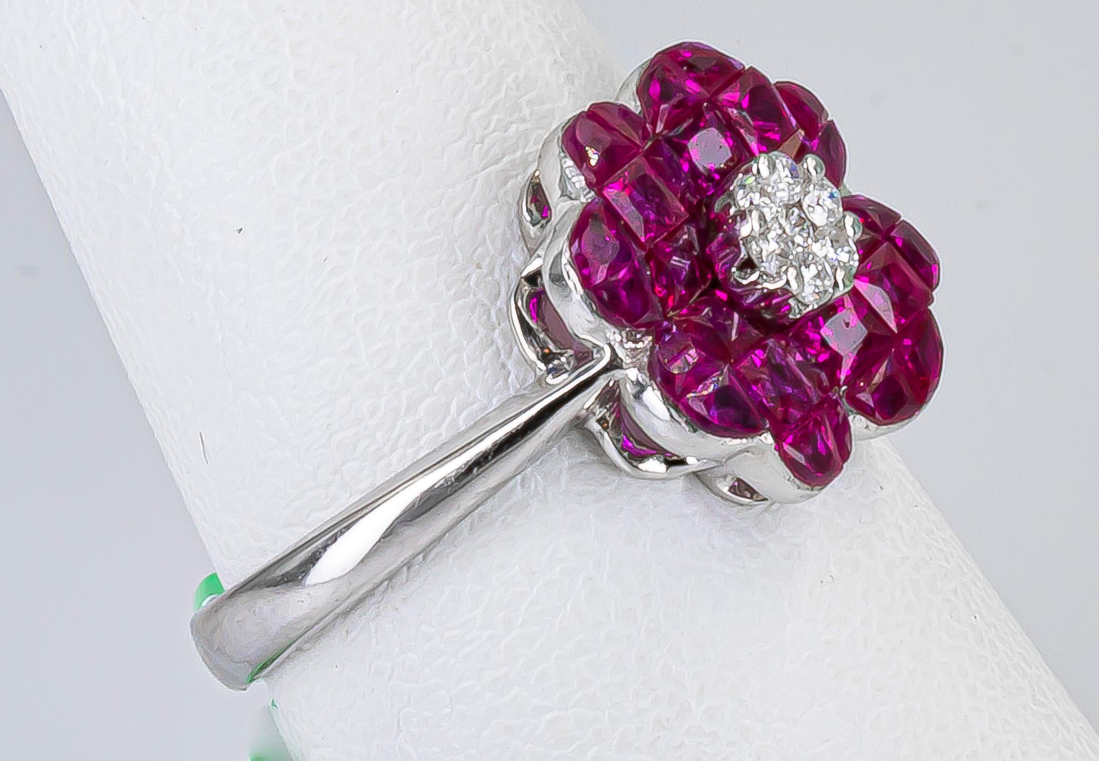 1.70 Carat Ruby Ring with Diamonds 18 Karat Gold In Excellent Condition In Carlsbad, CA