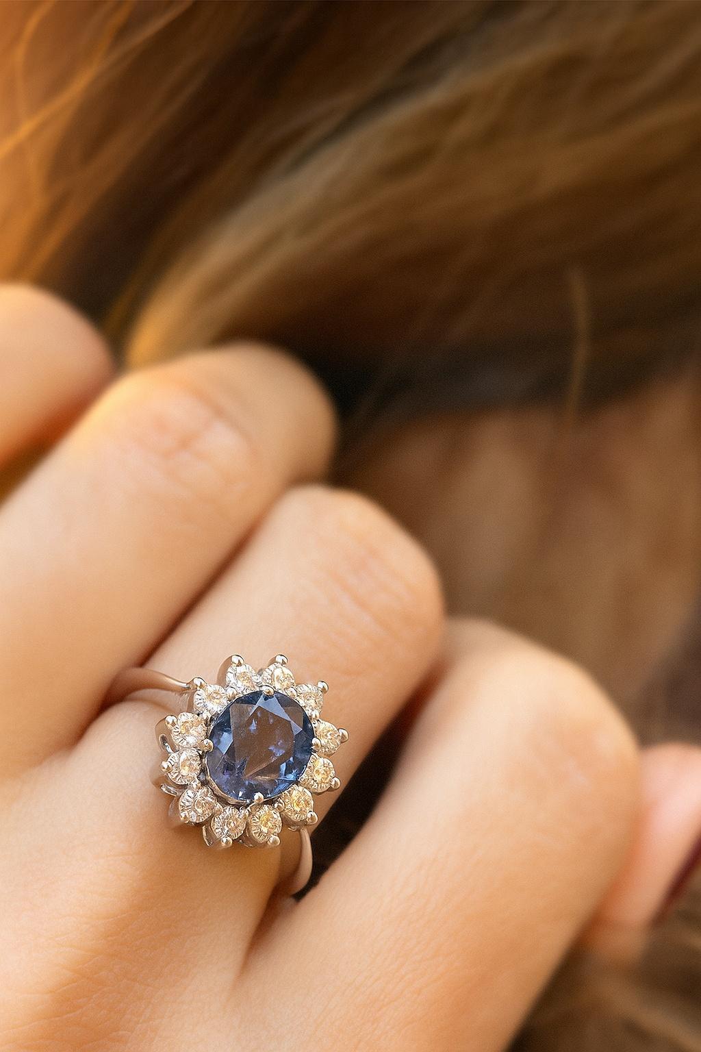 1,70 Karat Sri Lanka Natürlicher Saphir und Diamant Weißgoldring im Angebot 9