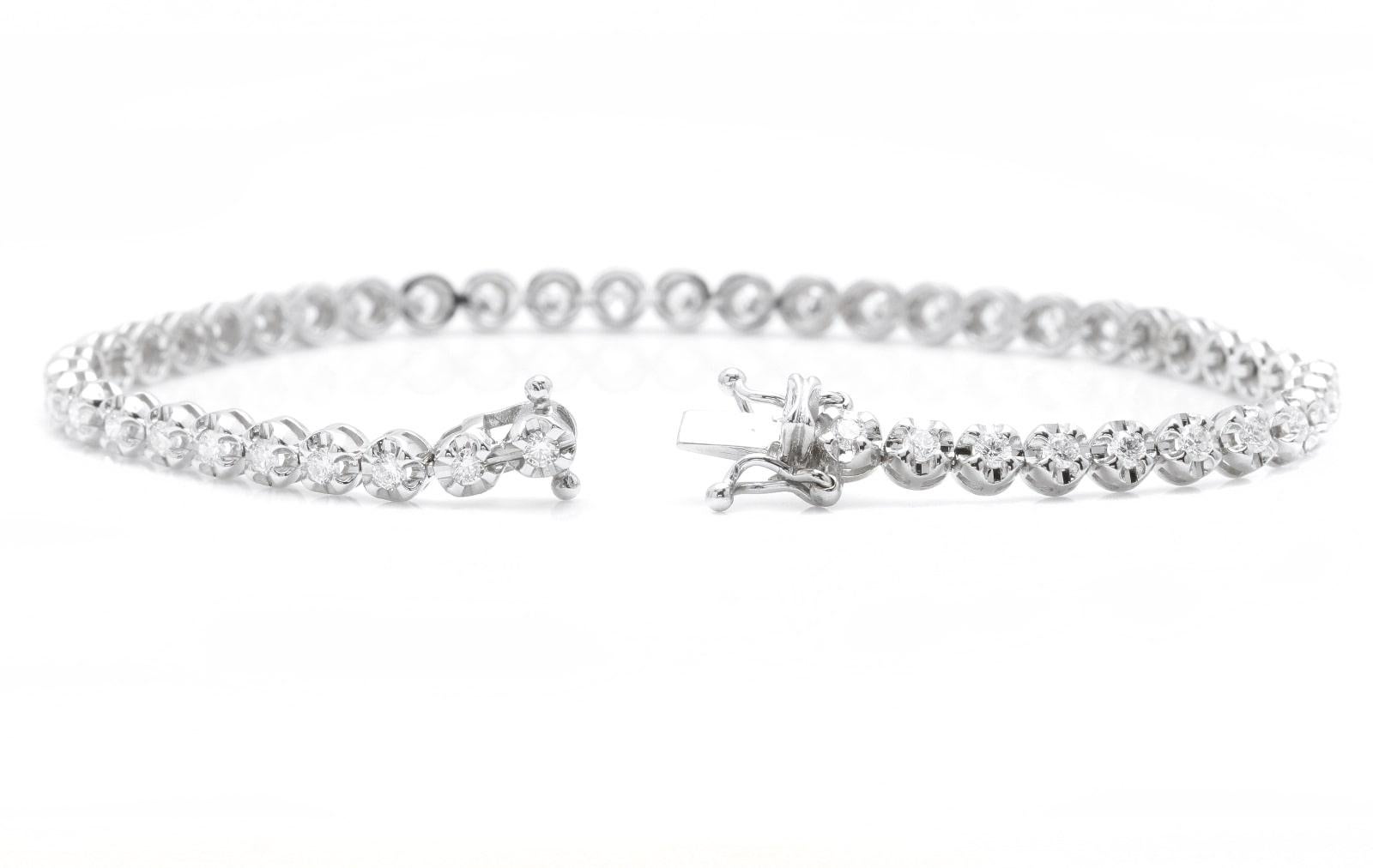 1.70 Carats Stunning Natural Diamond 14K Solid White Gold Bracelet In New Condition For Sale In Los Angeles, CA
