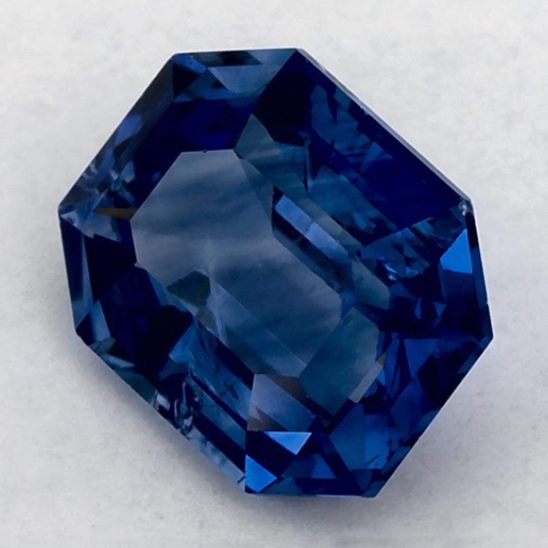 Taglio smeraldo 1.70 carati di zaffiro blu ottagonale sfuso in vendita