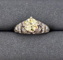 Bague en diamant de 1,70 ct certifié par le GIA, de couleur naturelle jaune fantaisie