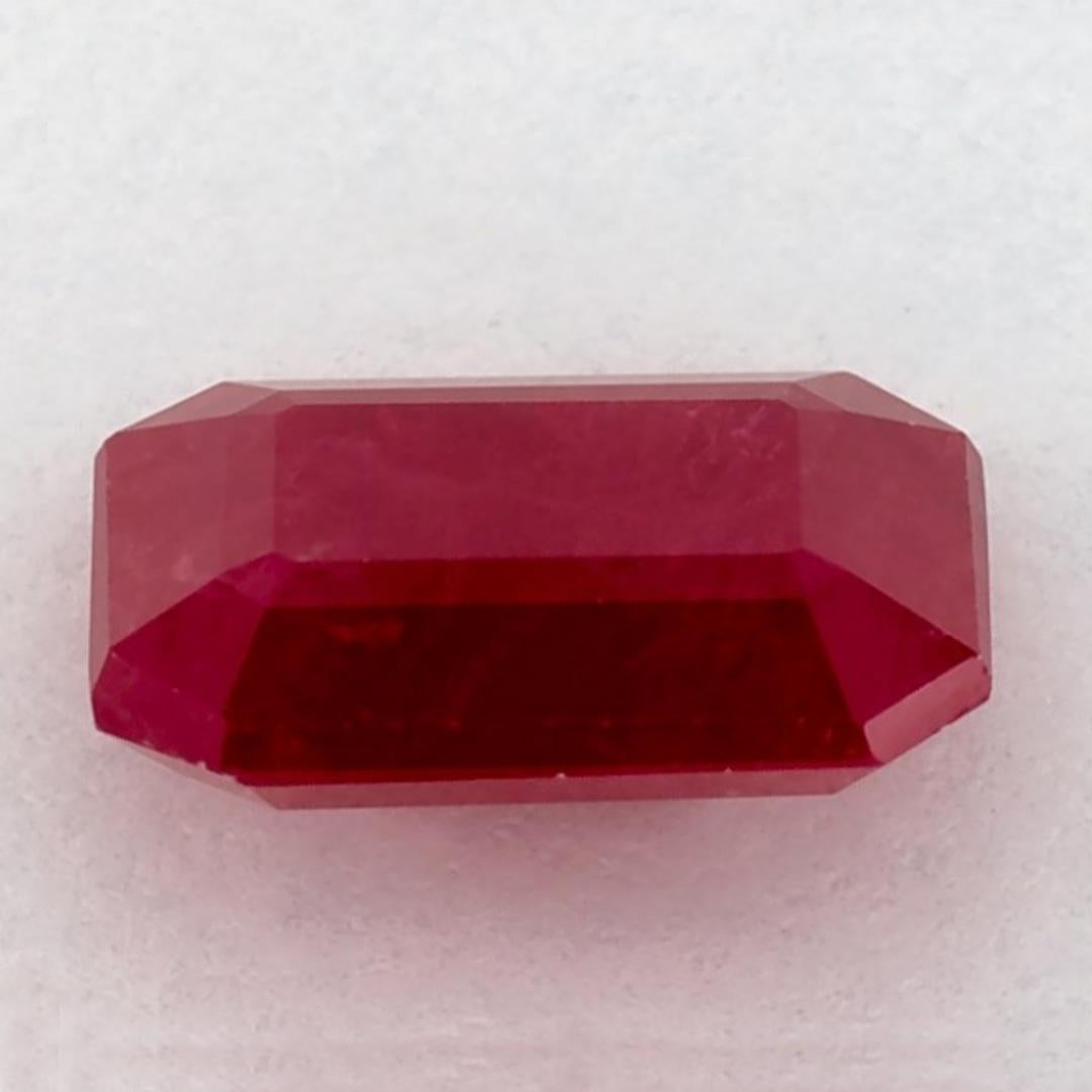 Women's or Men's 1.70 Ct Ruby Octagon Cut Loose Gemstone For Sale