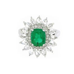 1.70 cts of Emerald and 0.96 cts of Diamond Ring