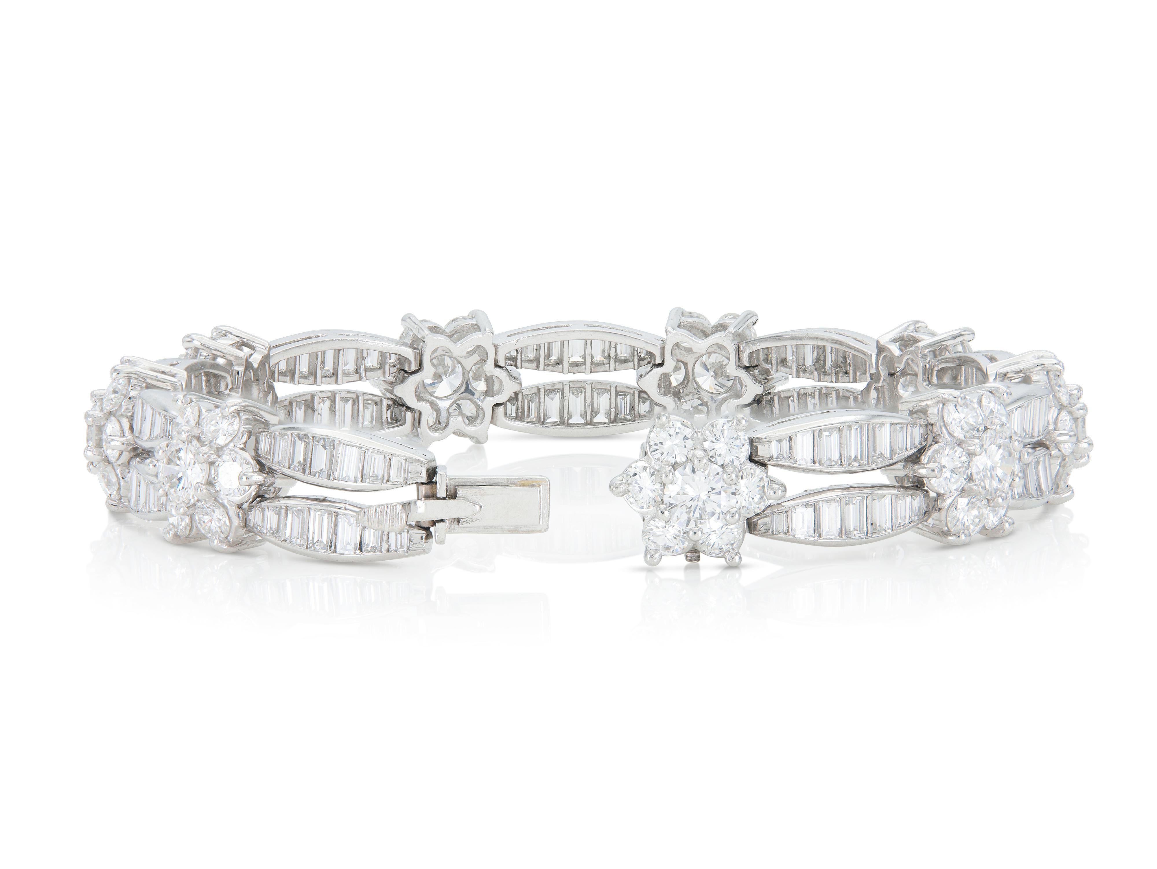 17,00 Bracciale a stazione con diamanti e fiori In condizioni buone in vendita a New York, NY