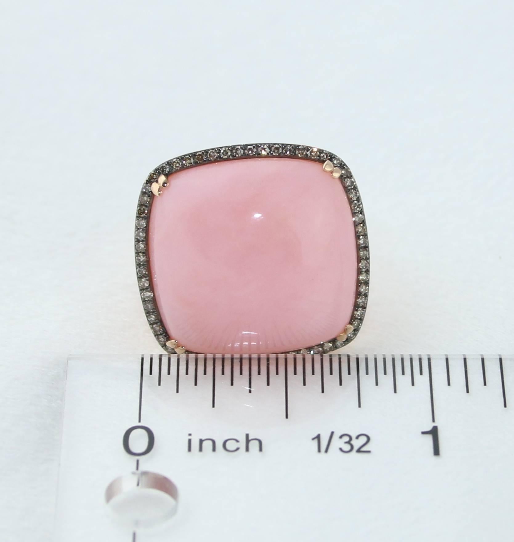 Contemporary 17.00 Carat Pink Opal and Diamonds Gold Statement Ring For Sale