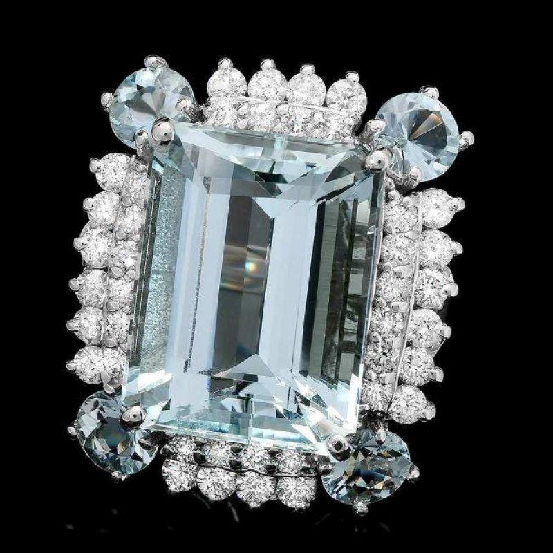 Mixed Cut 17.00 Carats Natural Aquamarine and Diamond 14k Solid White Gold Ring For Sale
