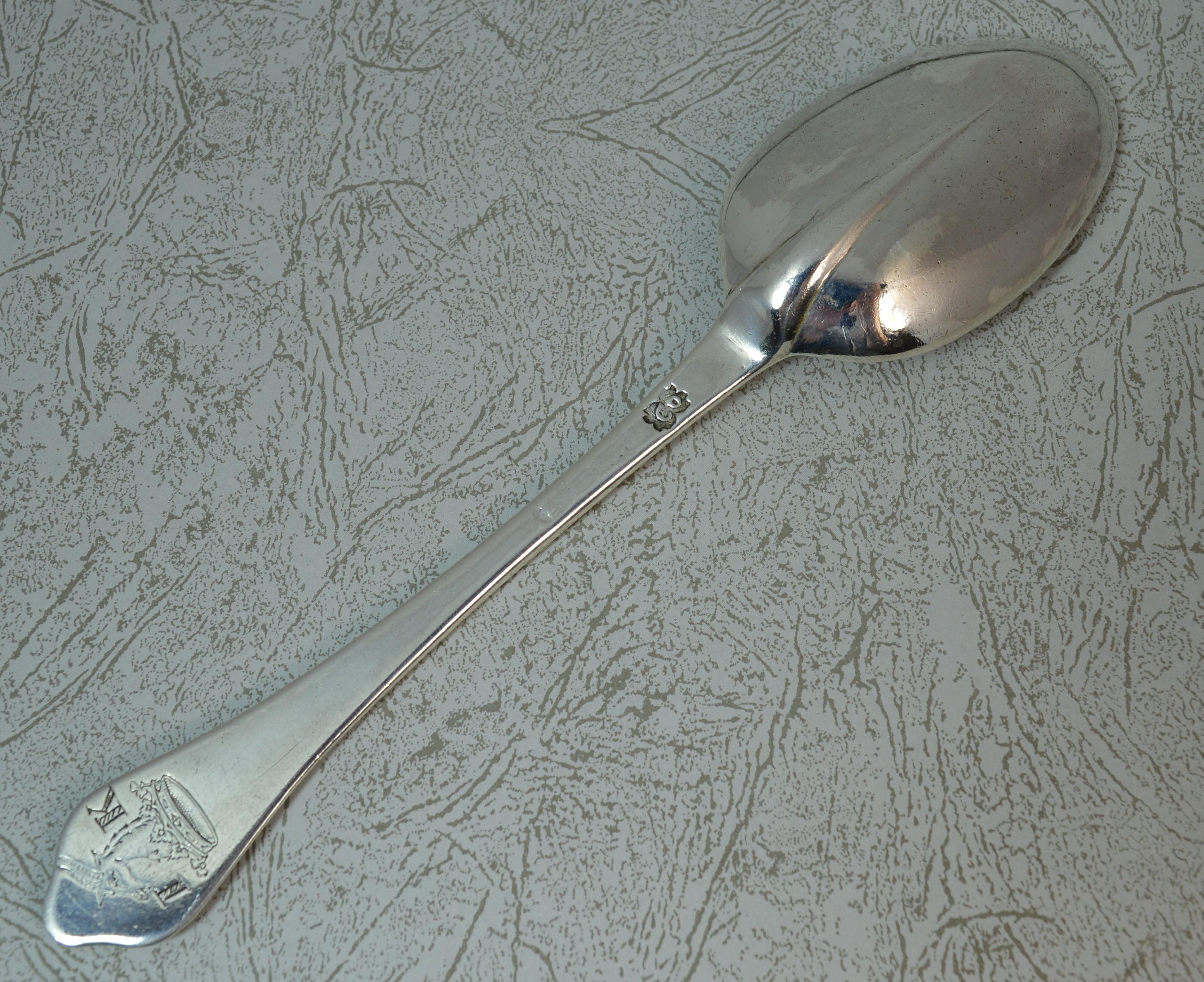 1700 English Silver Rat Tail Trefid Table Spoon For Sale 3