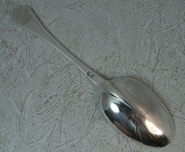 1700 English Silver Rat Tail Trefid Table Spoon For Sale at 1stDibs