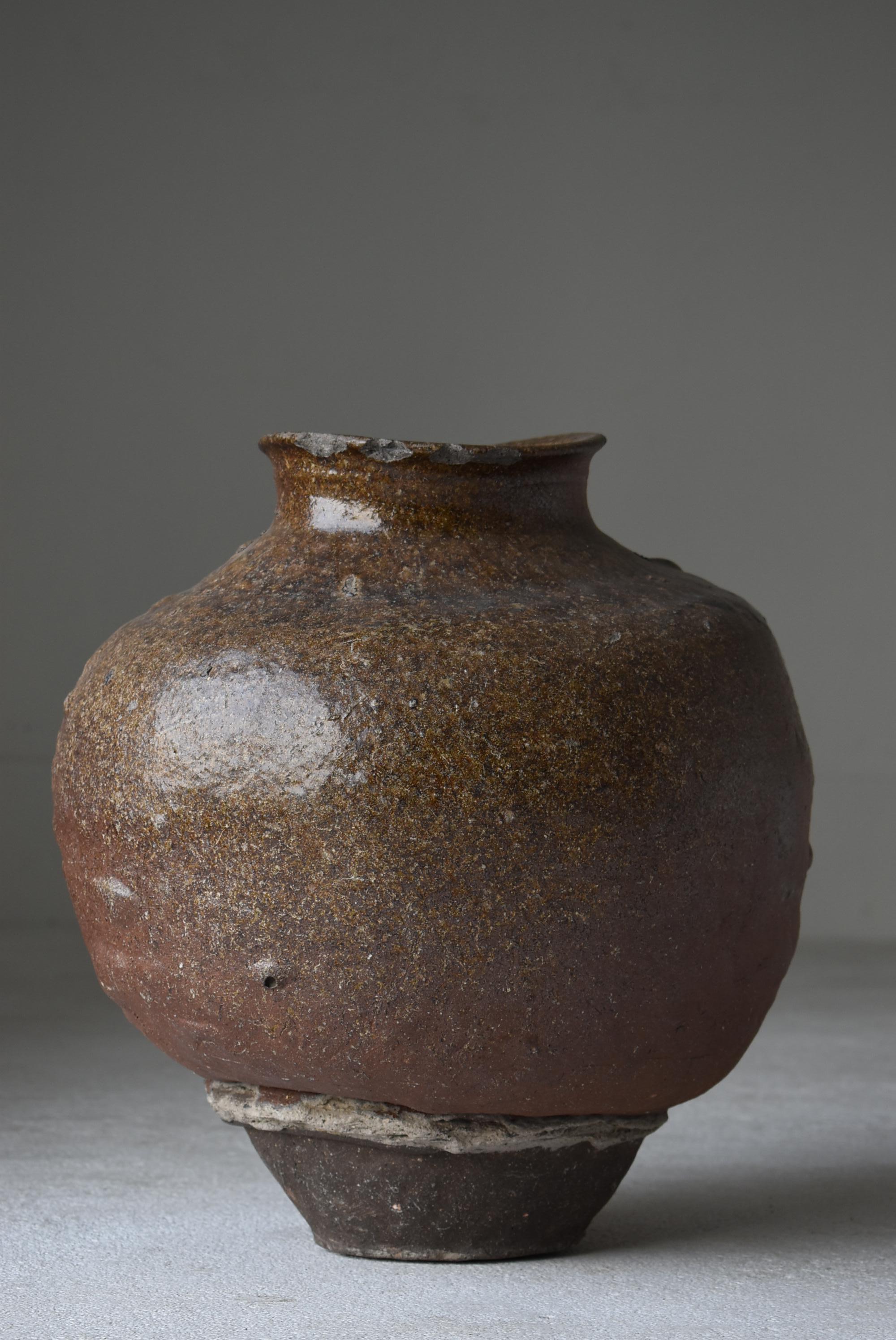 1700s-1850s Japanese Antique Tsubo Tokoname / Wabisabi-Art Ceramic Jar Vase In Distressed Condition In Sammu-shi, Chiba