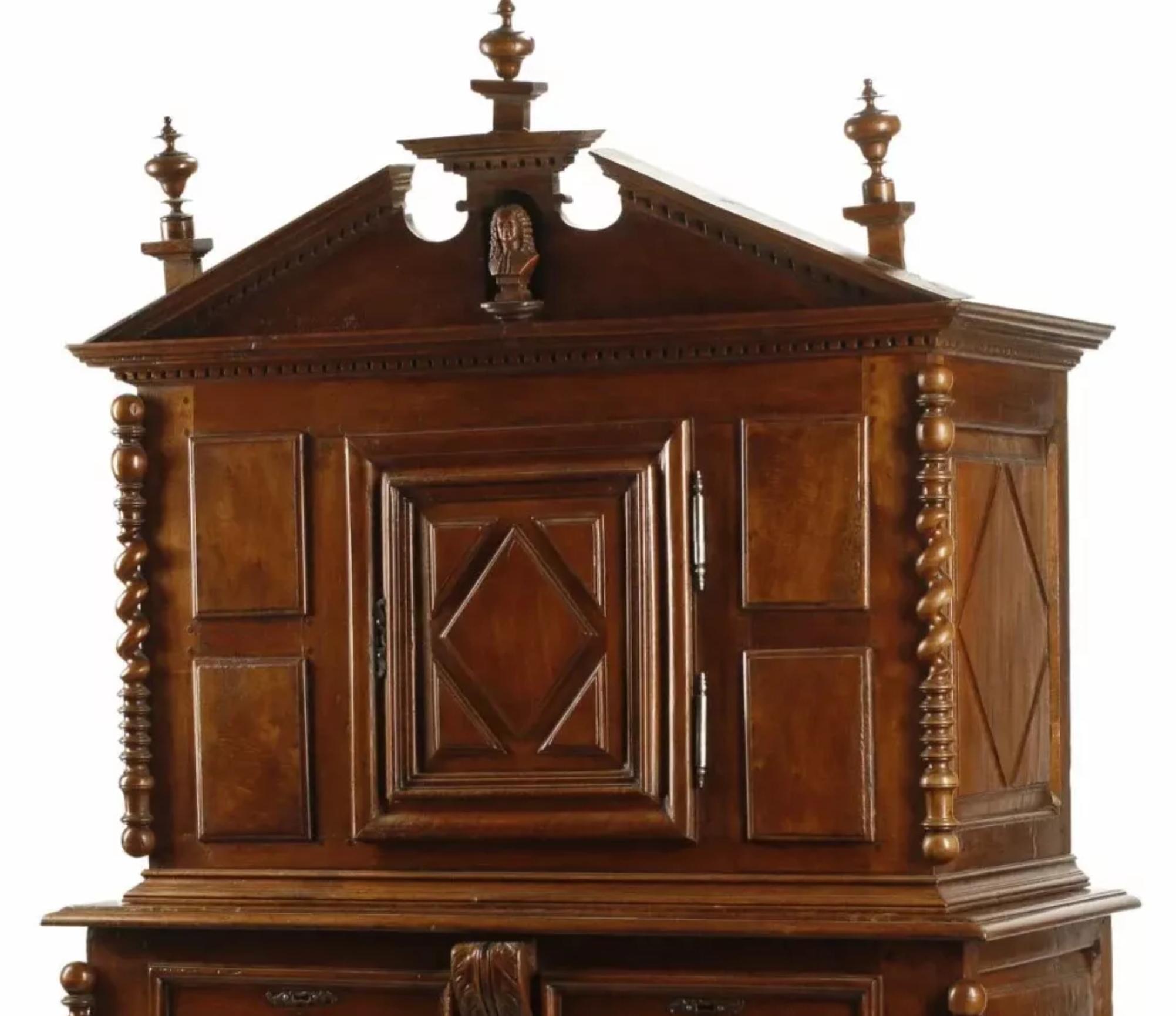 Atemberaubende 1700's Antique Louis XIII, geschnitzt, 89