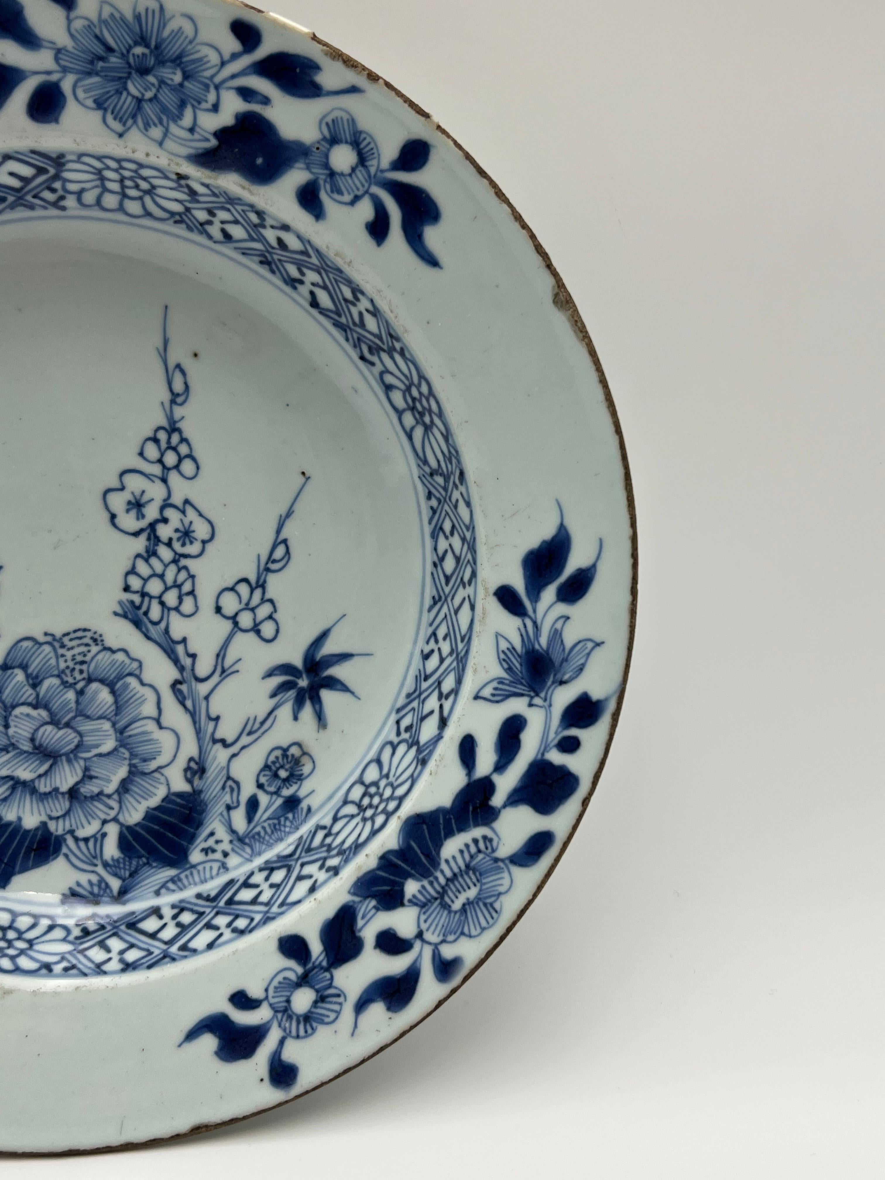 1700s Chinese Blue and White Porcelain Plate For Sale 7