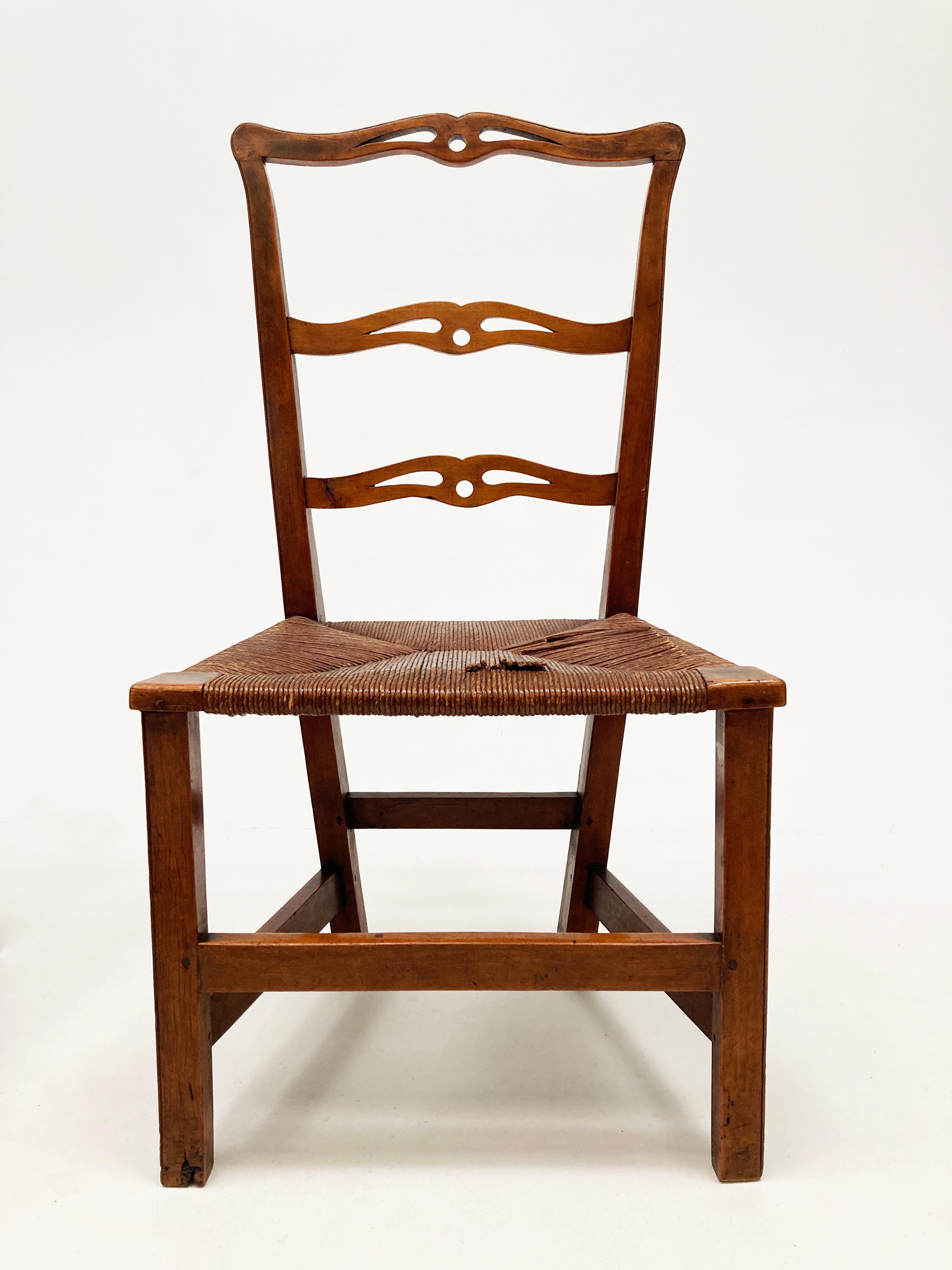American 1700's Chippendale Style Country Ladder Ribbon-Back Maple Side Chairs, Pair For Sale