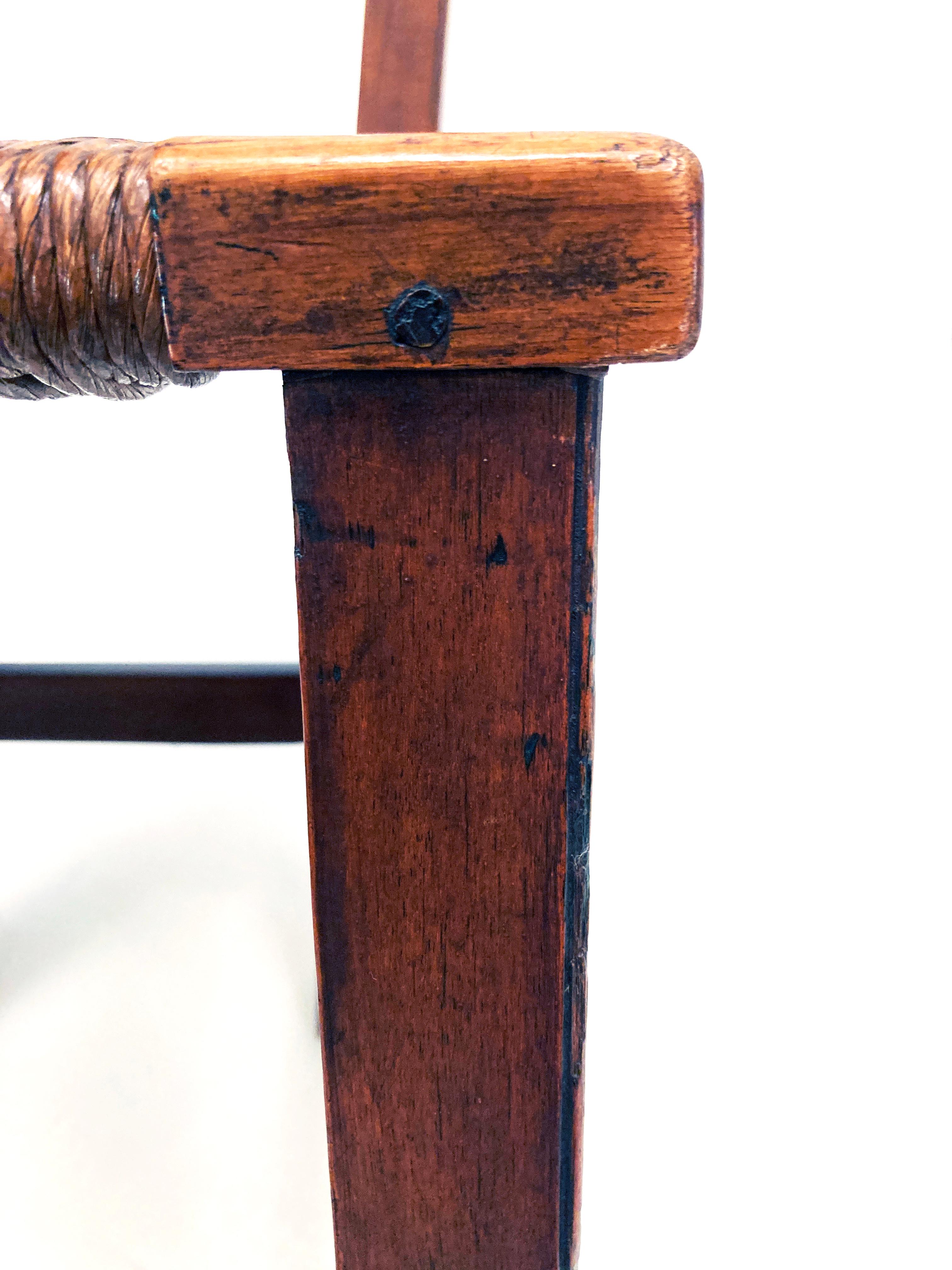 Paire de chaises d'appoint en érable à dossier rubané et échelle de style Chippendale des années 1700 en vente 9