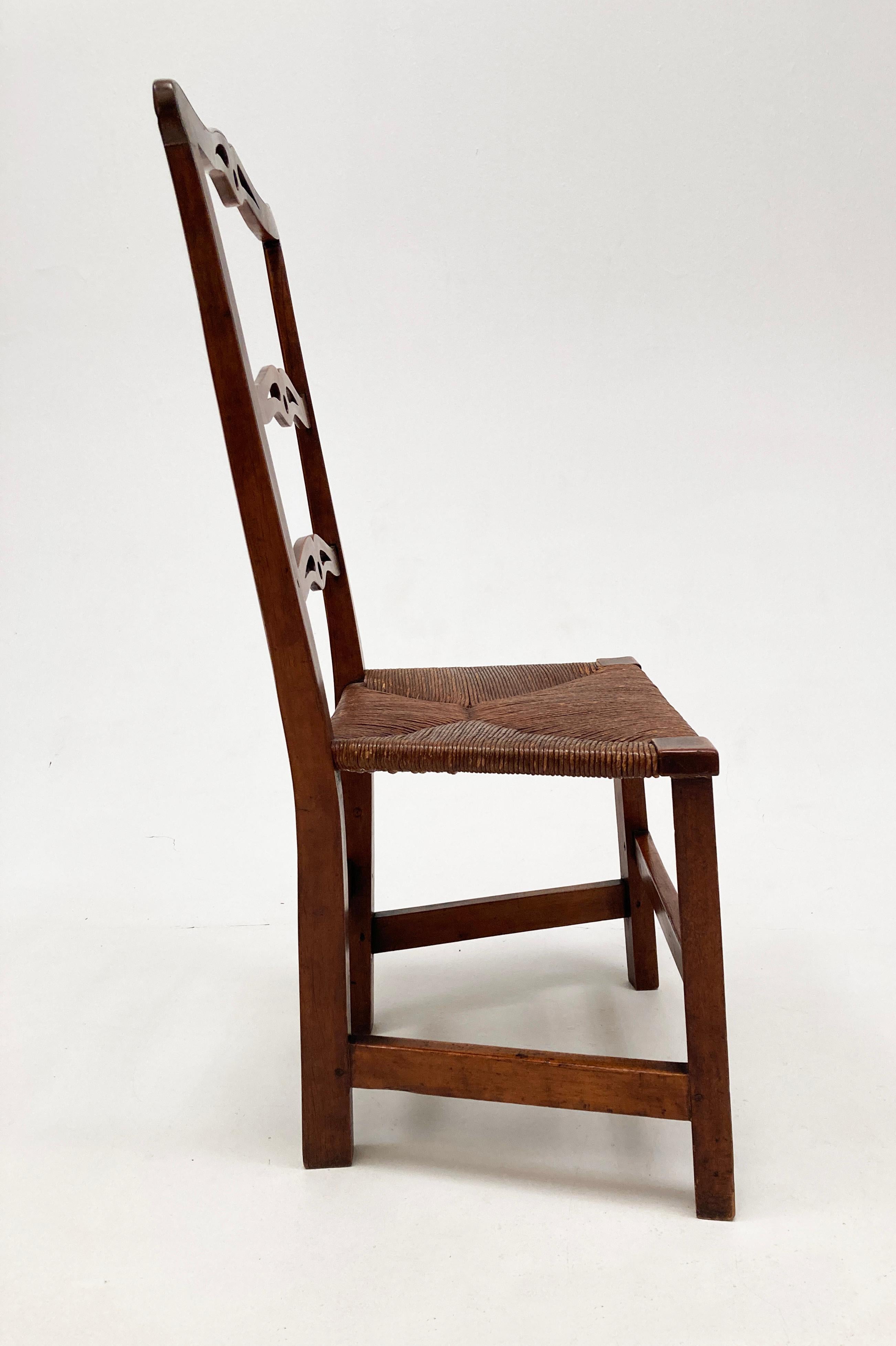 Hand-Carved 1700's Chippendale Style Country Ladder Ribbon-Back Maple Side Chairs, Pair For Sale
