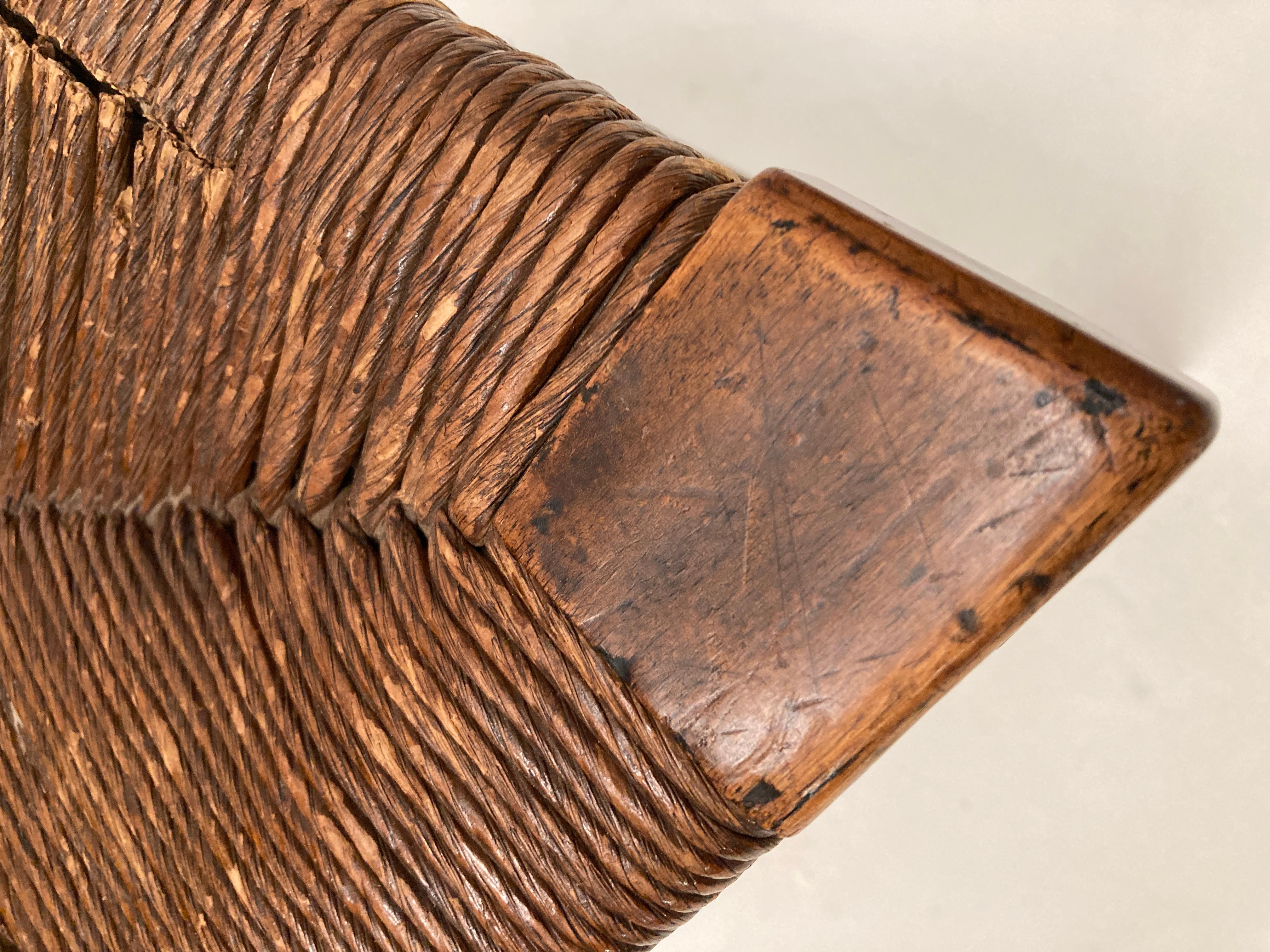 Paire de chaises d'appoint en érable à dossier rubané et échelle de style Chippendale des années 1700 en vente 6