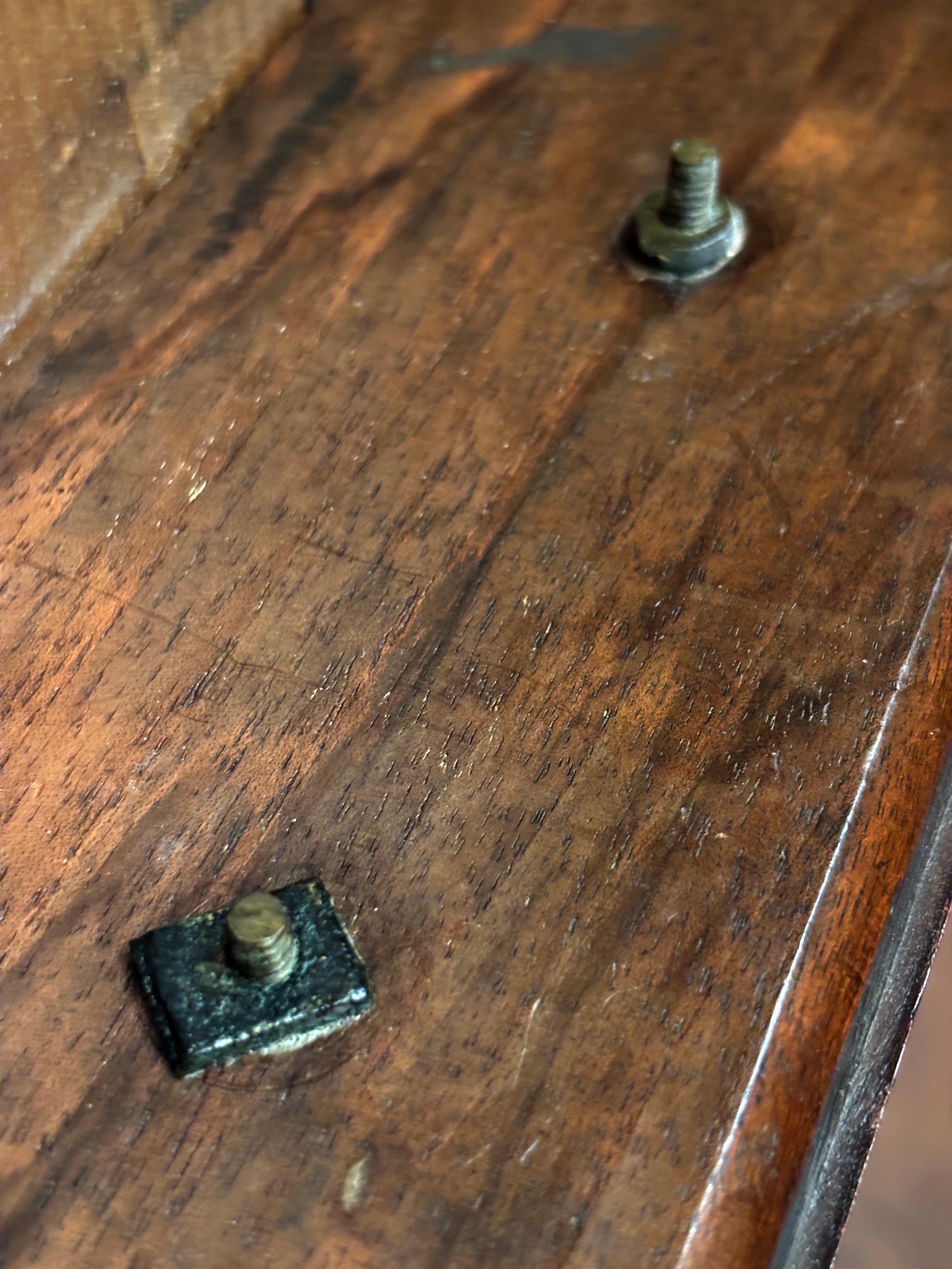 1700's English George II Walnut Chest of Drawers (2 pc.) For Sale 10