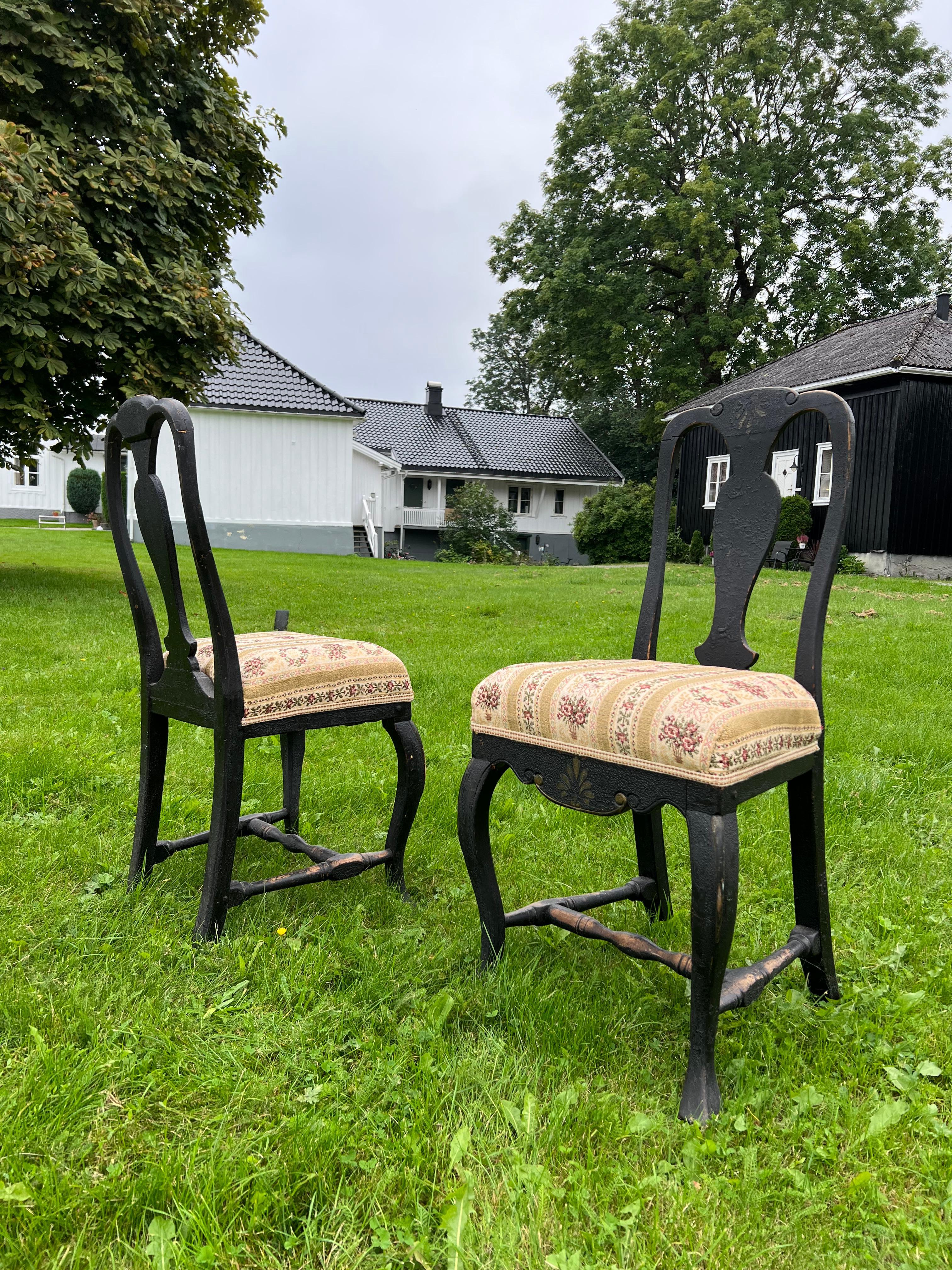 Fatto a mano Sedia in pino del 1700 in stile rococò del contadino norvegese in vendita