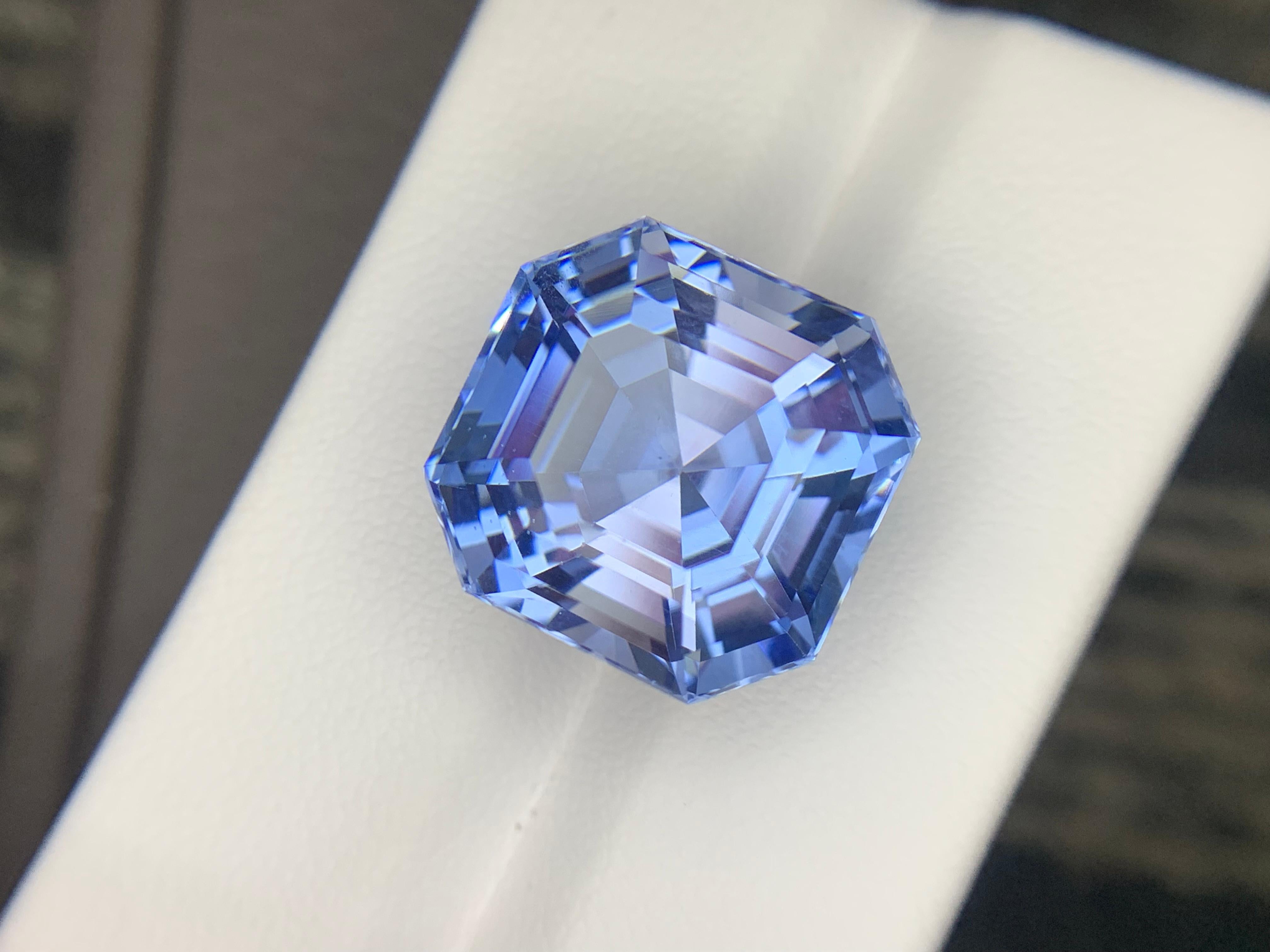 17.01 Carats Certified Natural Aquamarine Goshenite Gemstone Asscher Cut For Sale 10