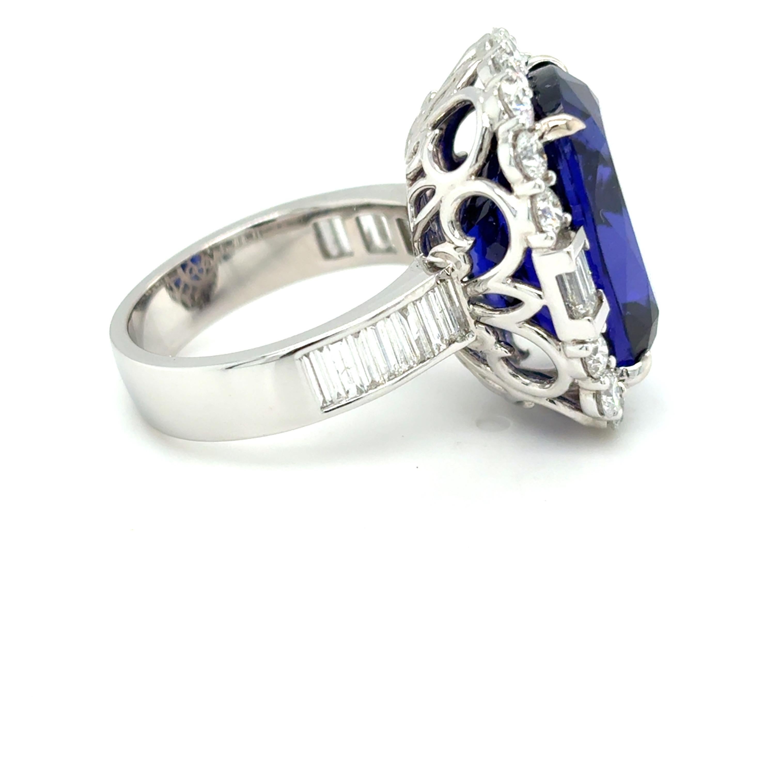 17,09 Karat Cushion Cut Tansanit Diamant Cocktail Ring Damen im Angebot