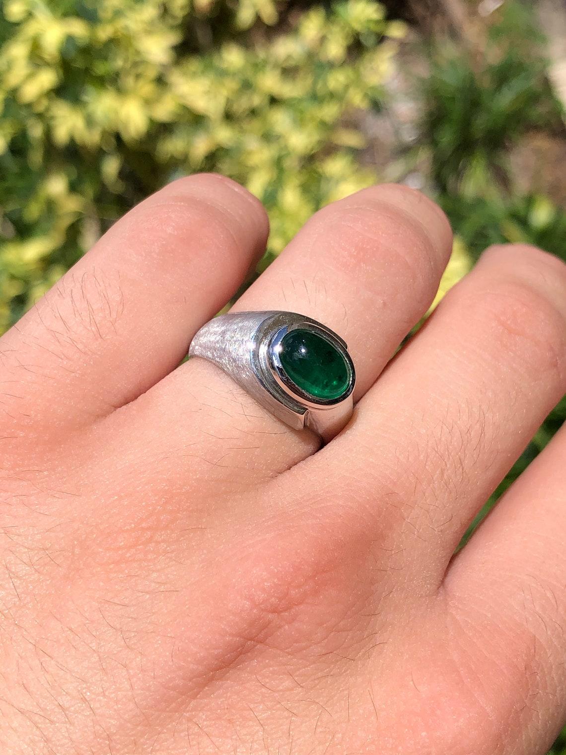 cabochon emerald ring