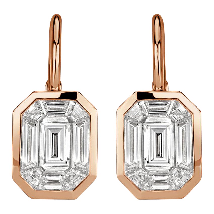 1.70ct Emerald and Trapezoid Cut Mosaic Diamond Dangle Earrings in 14K Rose Gold en vente