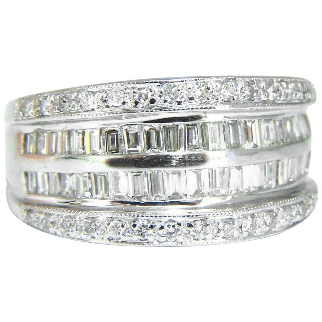 1.70ct Natural Baguette & Rounds Diamonds Band 18 Karat 4-row sandwich deck For Sale