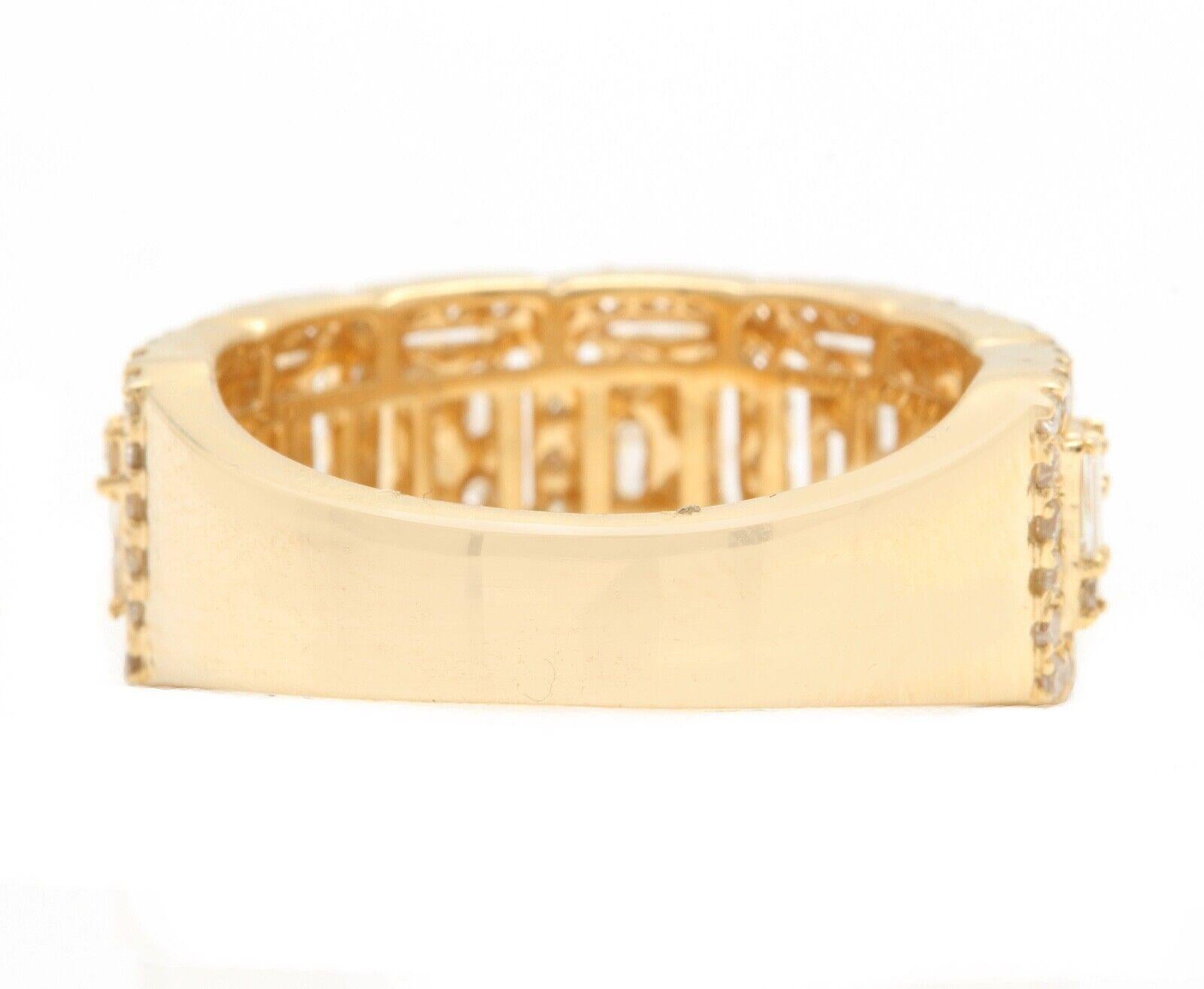 Taglio rotondo Anello da uomo con diamante naturale da 1,70 carati in oro giallo massiccio 14K in vendita