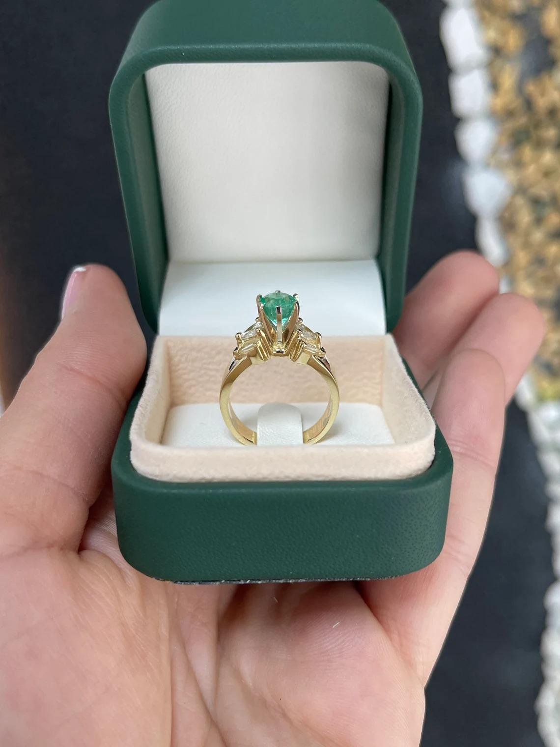 1.70tcw 14K Natural Round Cut Emerald & Trillion & Tapered Baguette Diamond Ring For Sale 1