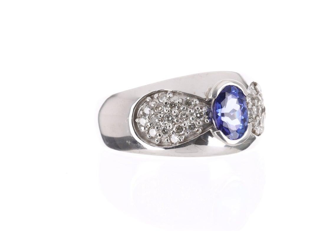 Oval Cut 1.70tcw 14K Natural Tanzanite & Diamond Ring Band For Sale