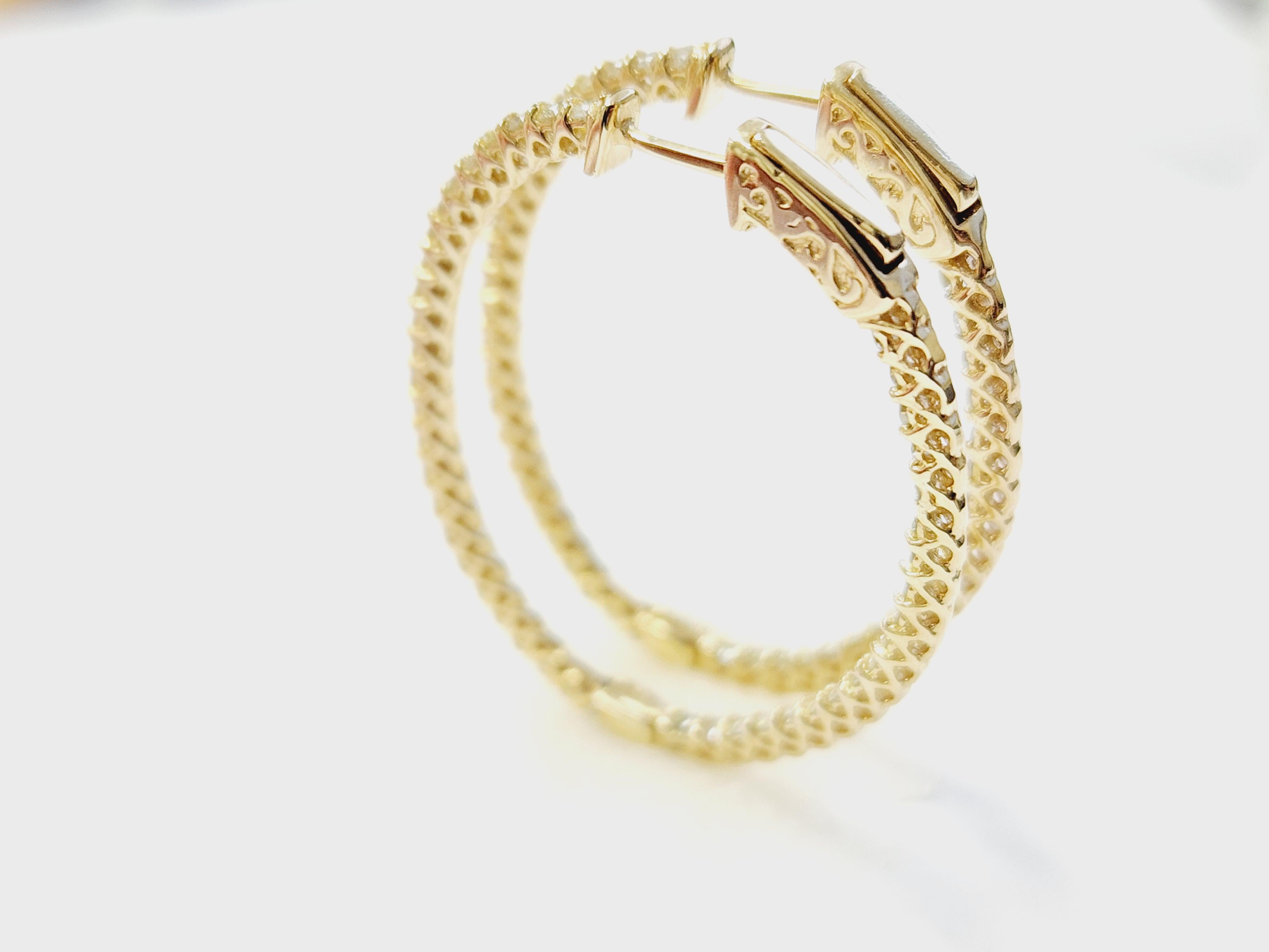 1.71 Carat Diamond Hoops Earrings 14 Karat Yellow Gold For Sale 10