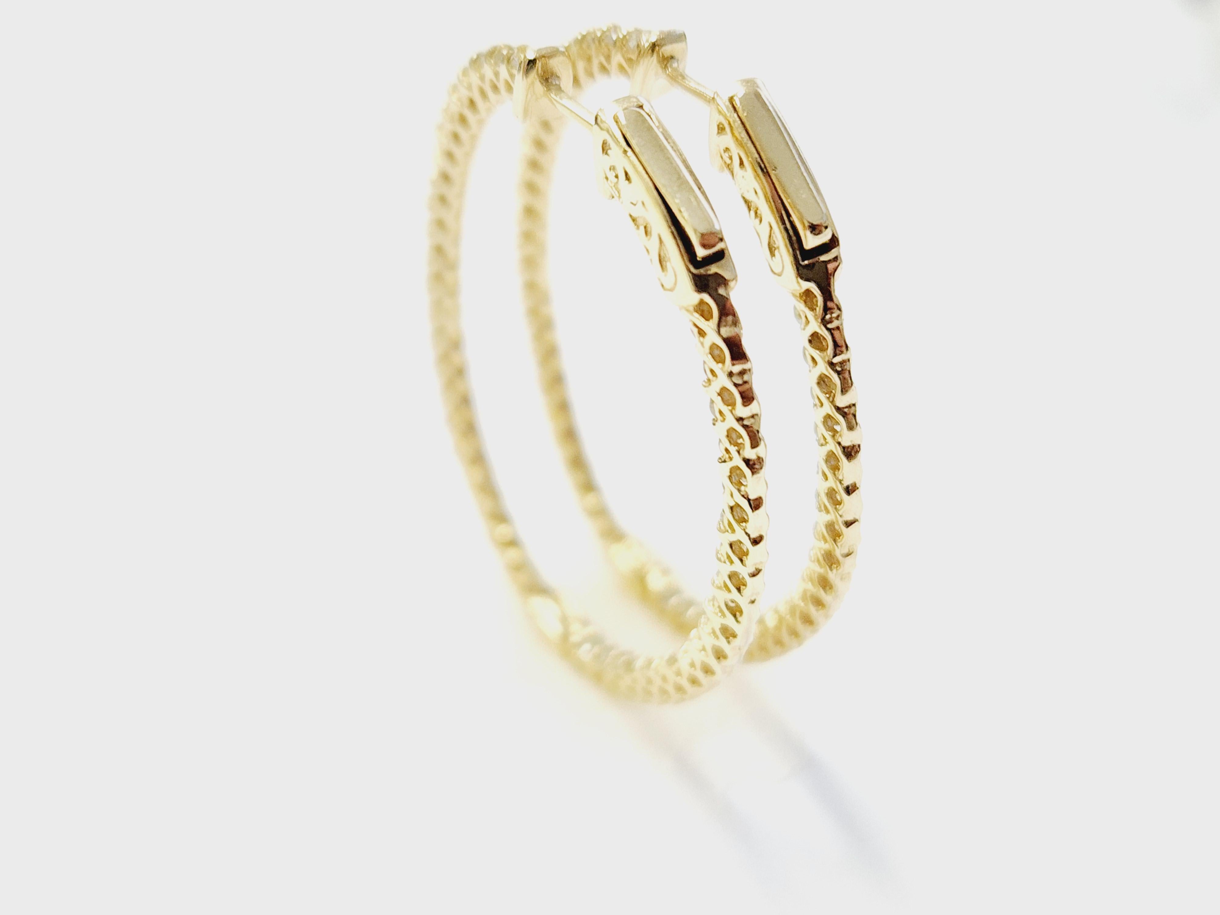 1.71 Carat Diamond Hoops Earrings 14 Karat Yellow Gold For Sale 1