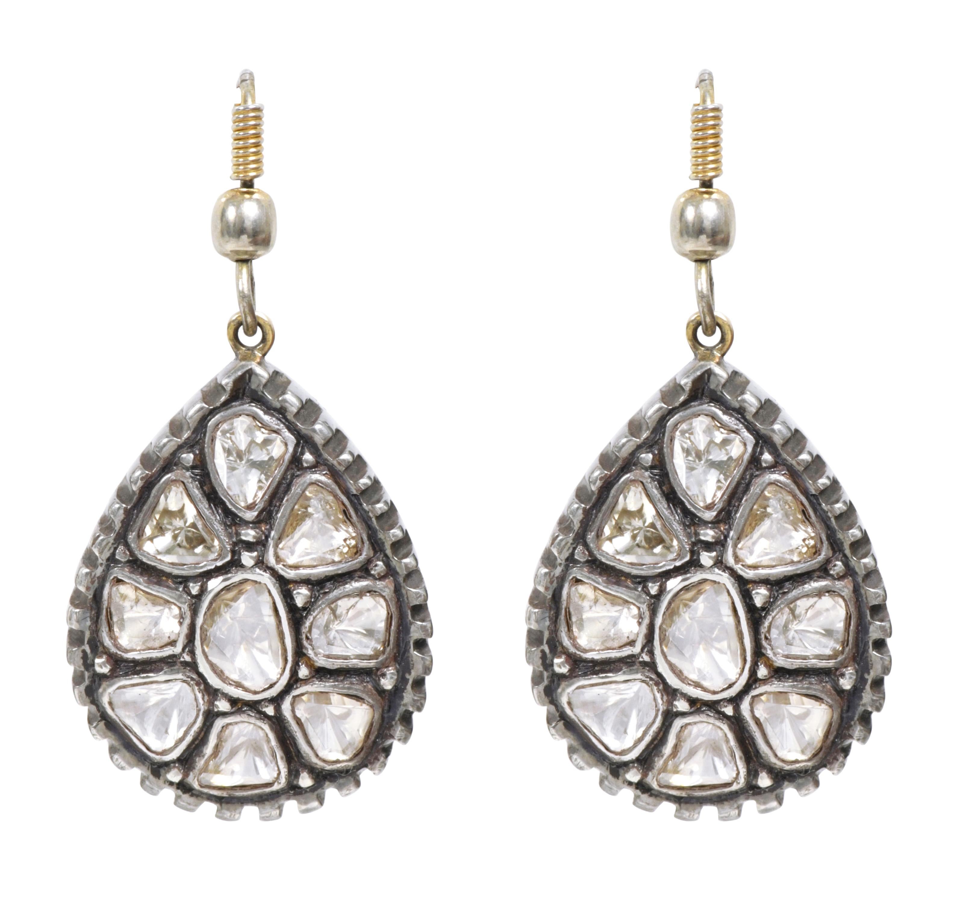 1.71 Carat Diamond Teardrop Earrings in Art-Deco Style For Sale at 1stDibs