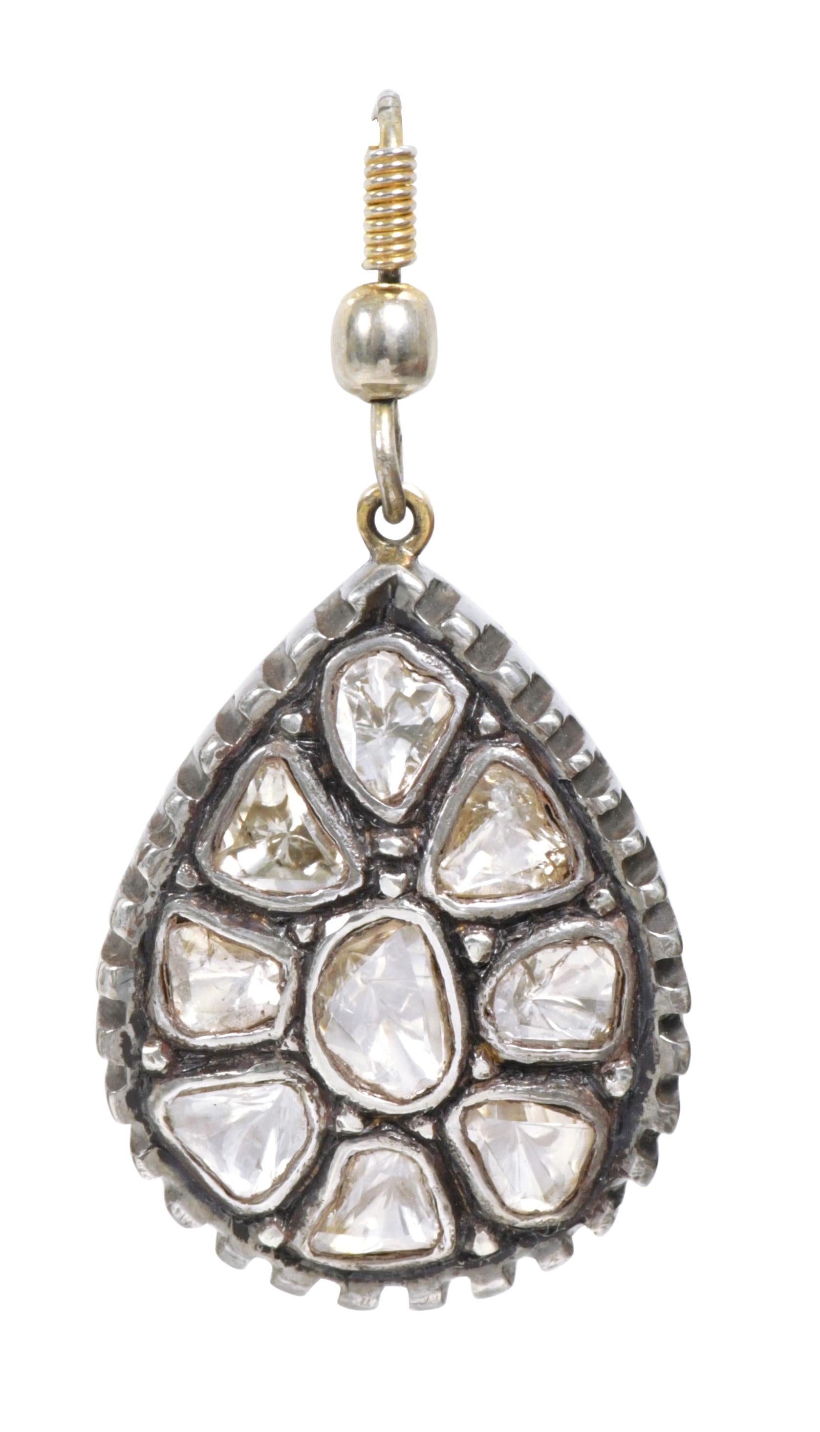 Women's 1.71 Carat Diamond Teardrop Earrings in Art-Deco Style For Sale