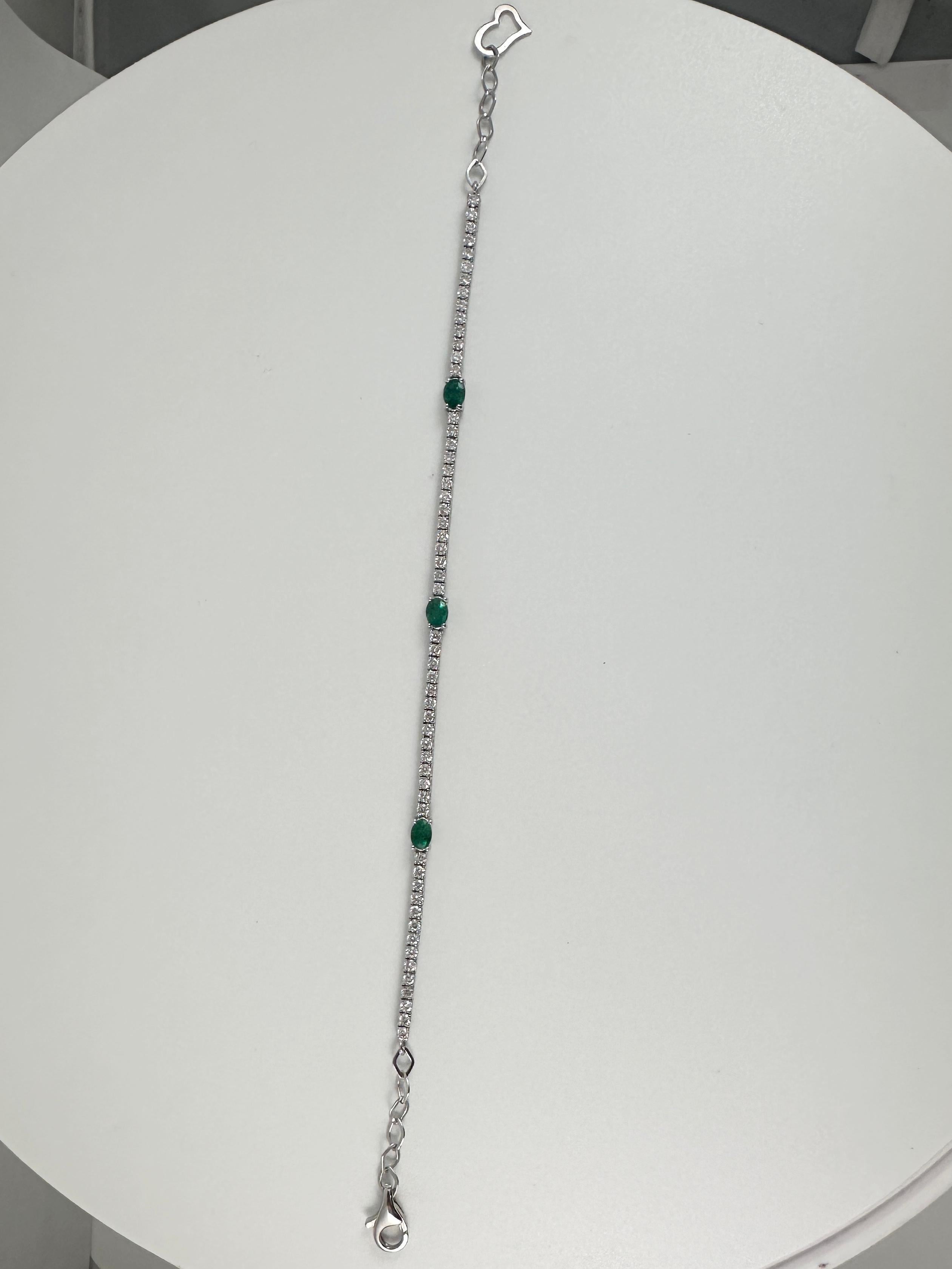 da uomo o donna Bracciale regolabile con smeraldo e diamante da 1,71 carati in oro bianco 14K in vendita