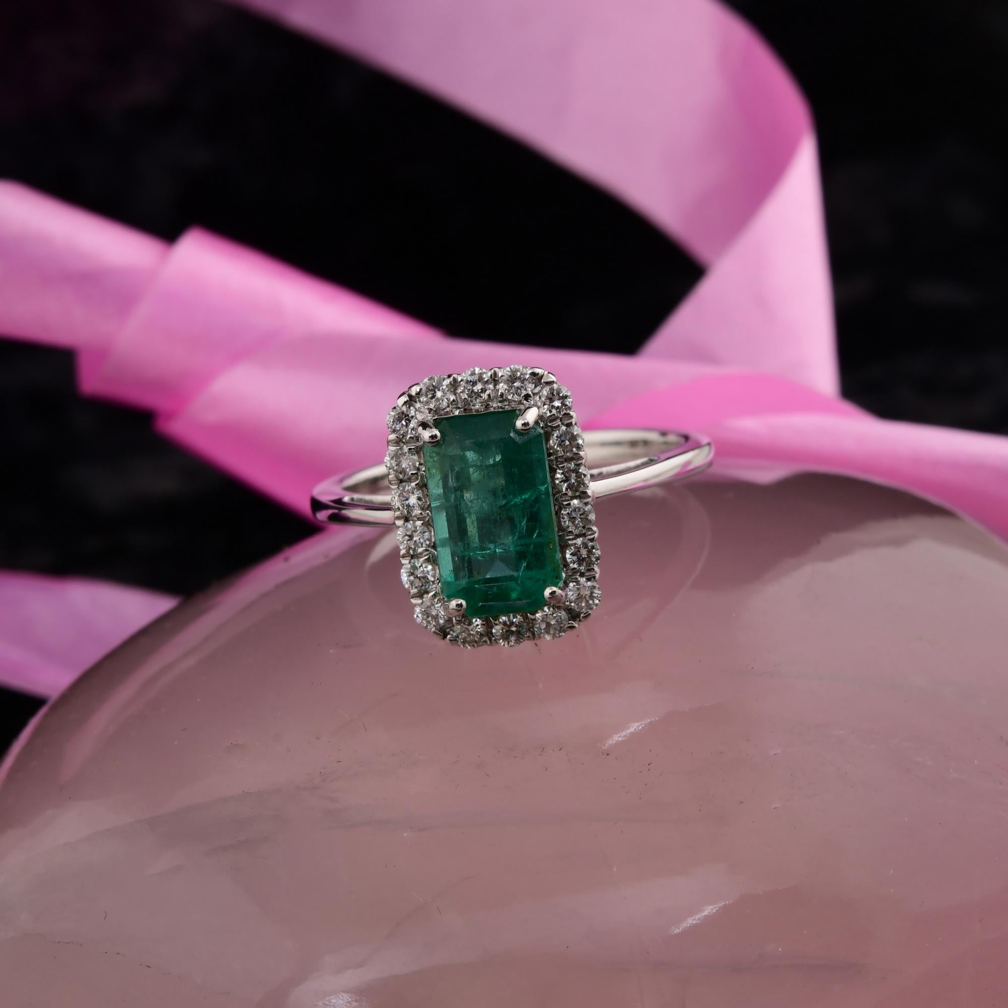 1.71 Carat Emerald Cut Zambian Emerald Ring 0.35 Ct. SI/H Diamond 14k White Gold In New Condition For Sale In Diera, Dubai