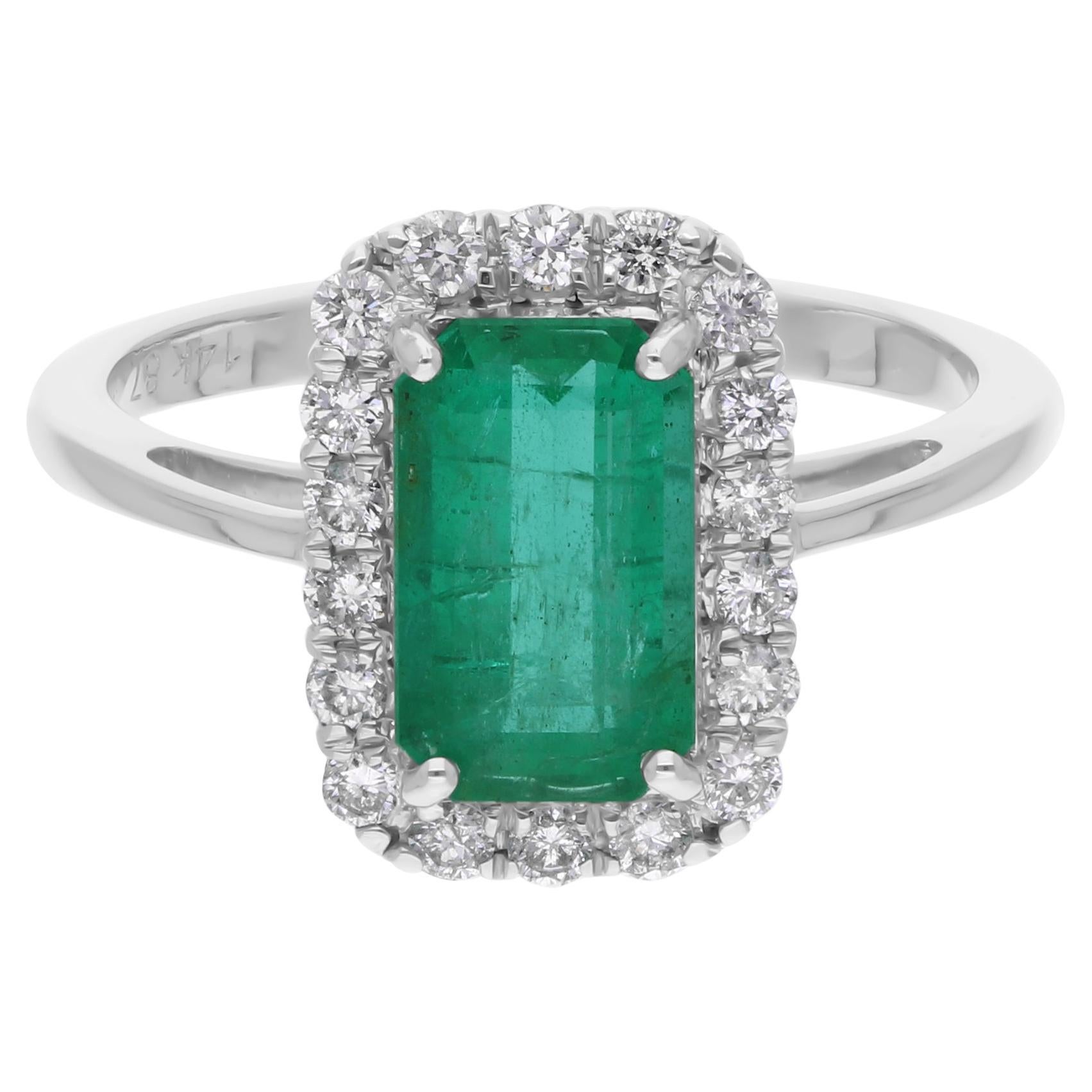 Anello con smeraldo dello Zambia da 1,71 carati e taglio smeraldo da 0,35 carati. Diamante SI/H Oro bianco 14 carati