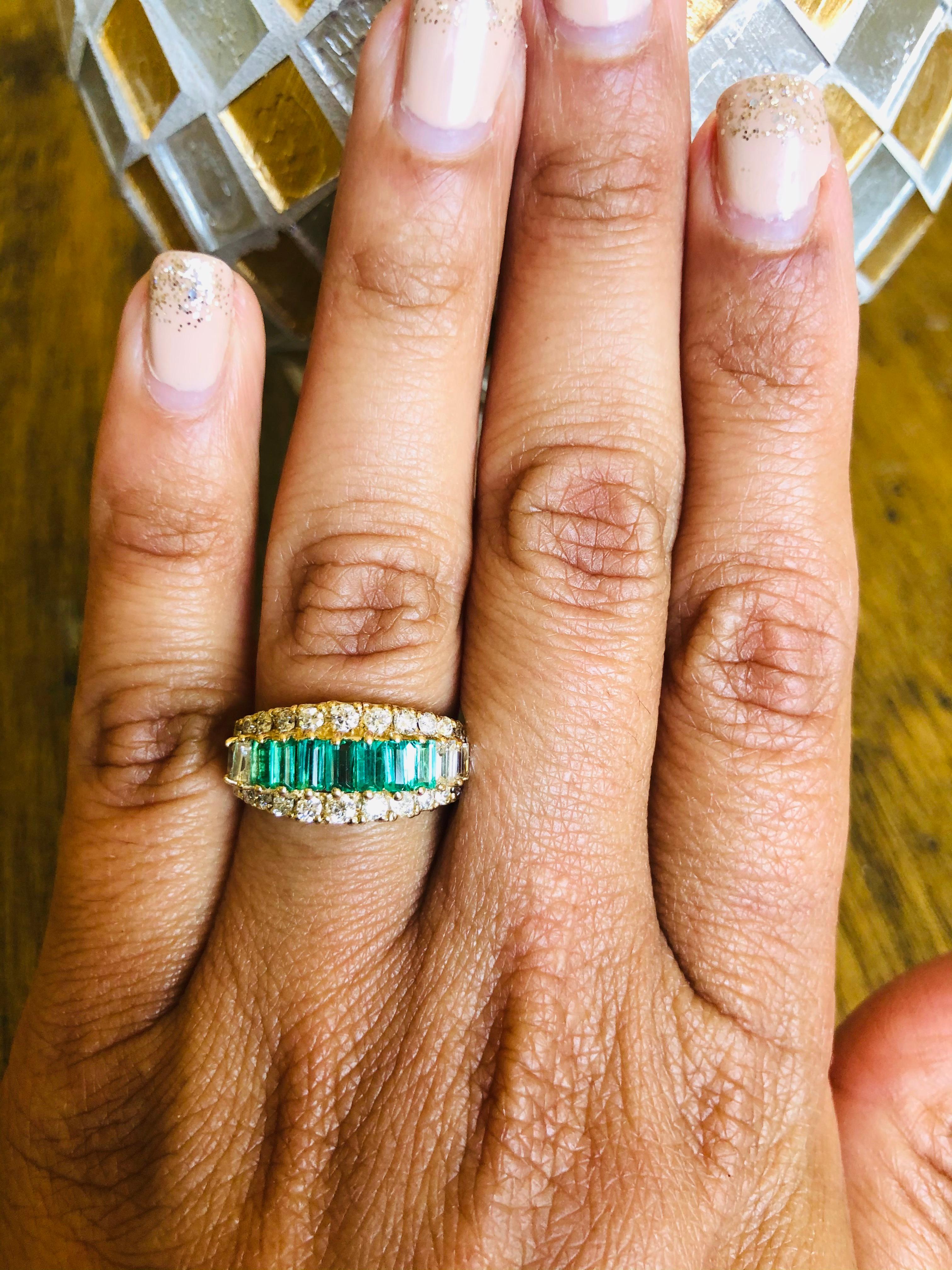Baguette Cut 1.71 Carat Emerald Diamond 14 Karat Yellow Gold Ring For Sale