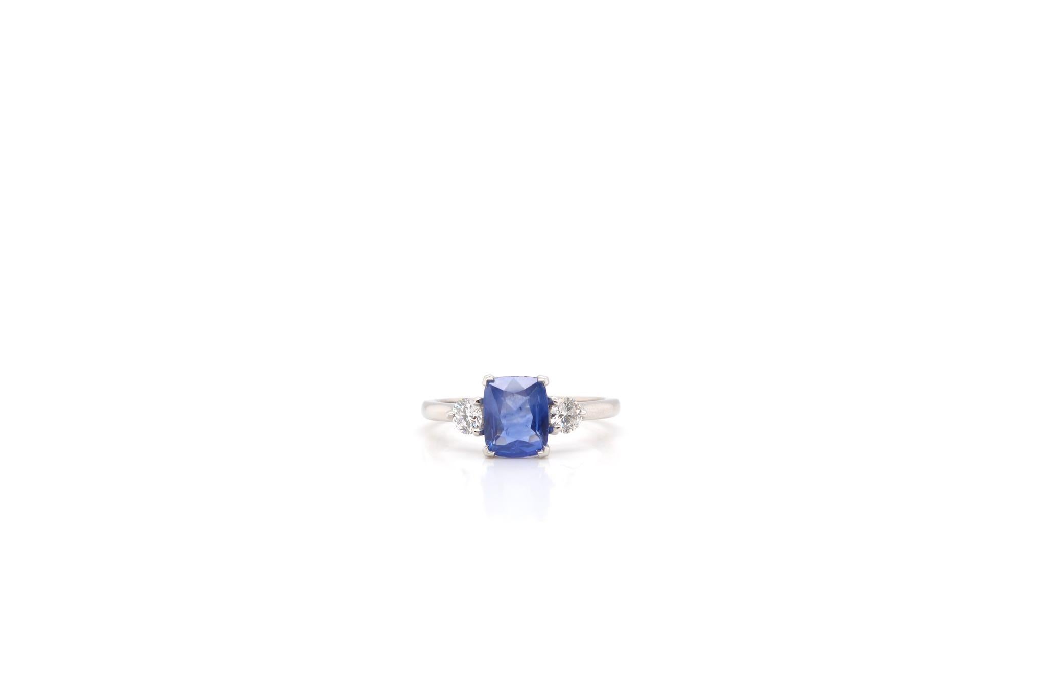 Stones: 1.71 carats Ceylon Sapphire
and brilliant-cut diamonds for a total weight of 0.31 carat.
Material: Platinum
Dimensions: 8 mm length on finger
Weight: 4.3g
Size: 53 (free sizing)
Certificate
Ref. : 24456 / 24745
