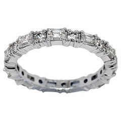 1.71 Ct Emerald Cut/Round Brilliant Diamond 18K Gold Eternity Ring