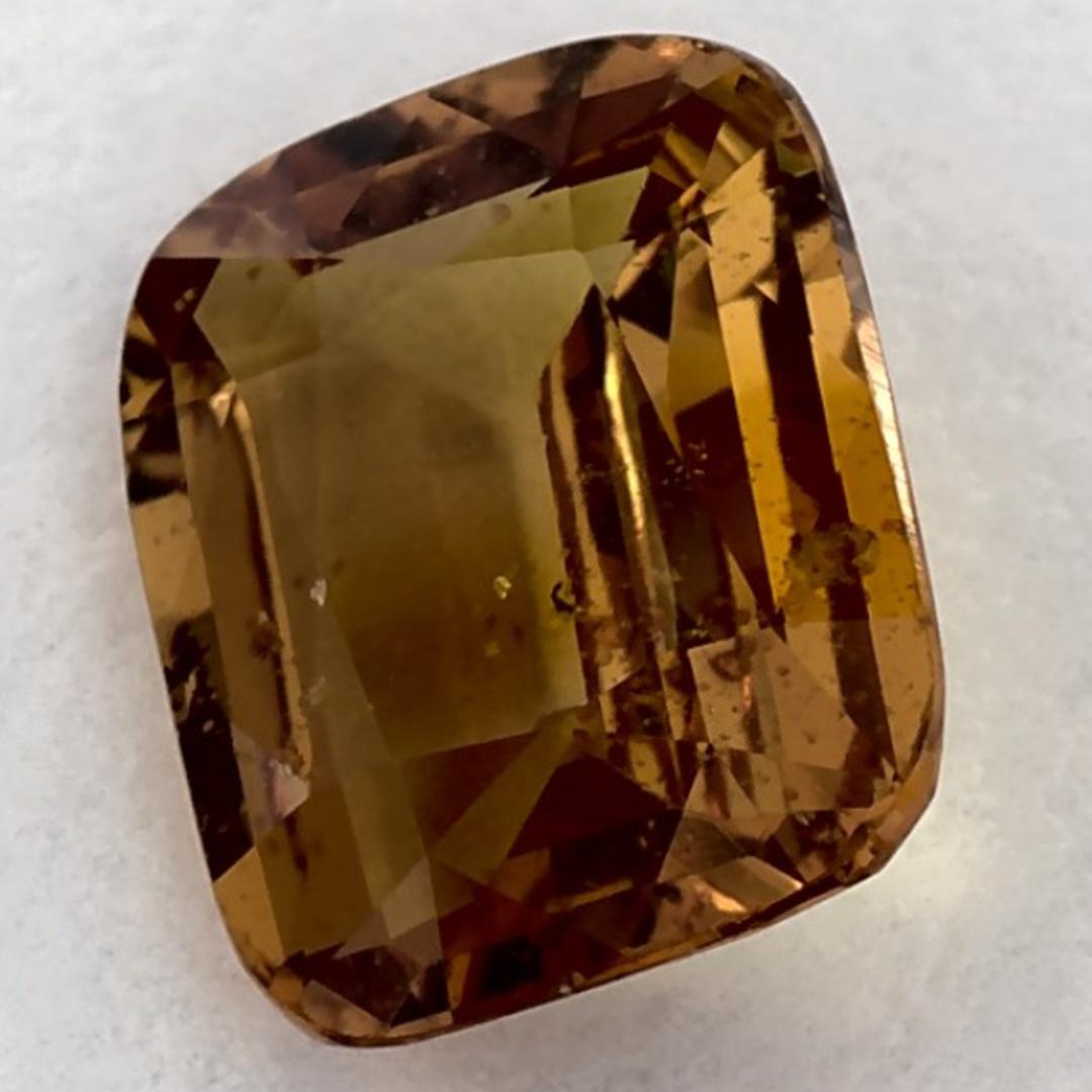 1.71 Karat Gelber Saphir Cushion Lose Edelstein Damen im Angebot