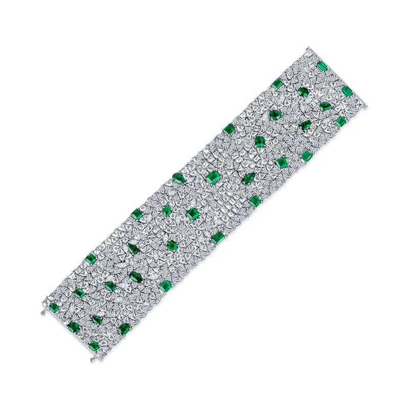 17.10ctw Emeralds & 40ctwt Rose Cut Diamonds Bracelet In New Condition For Sale In Houston, TX