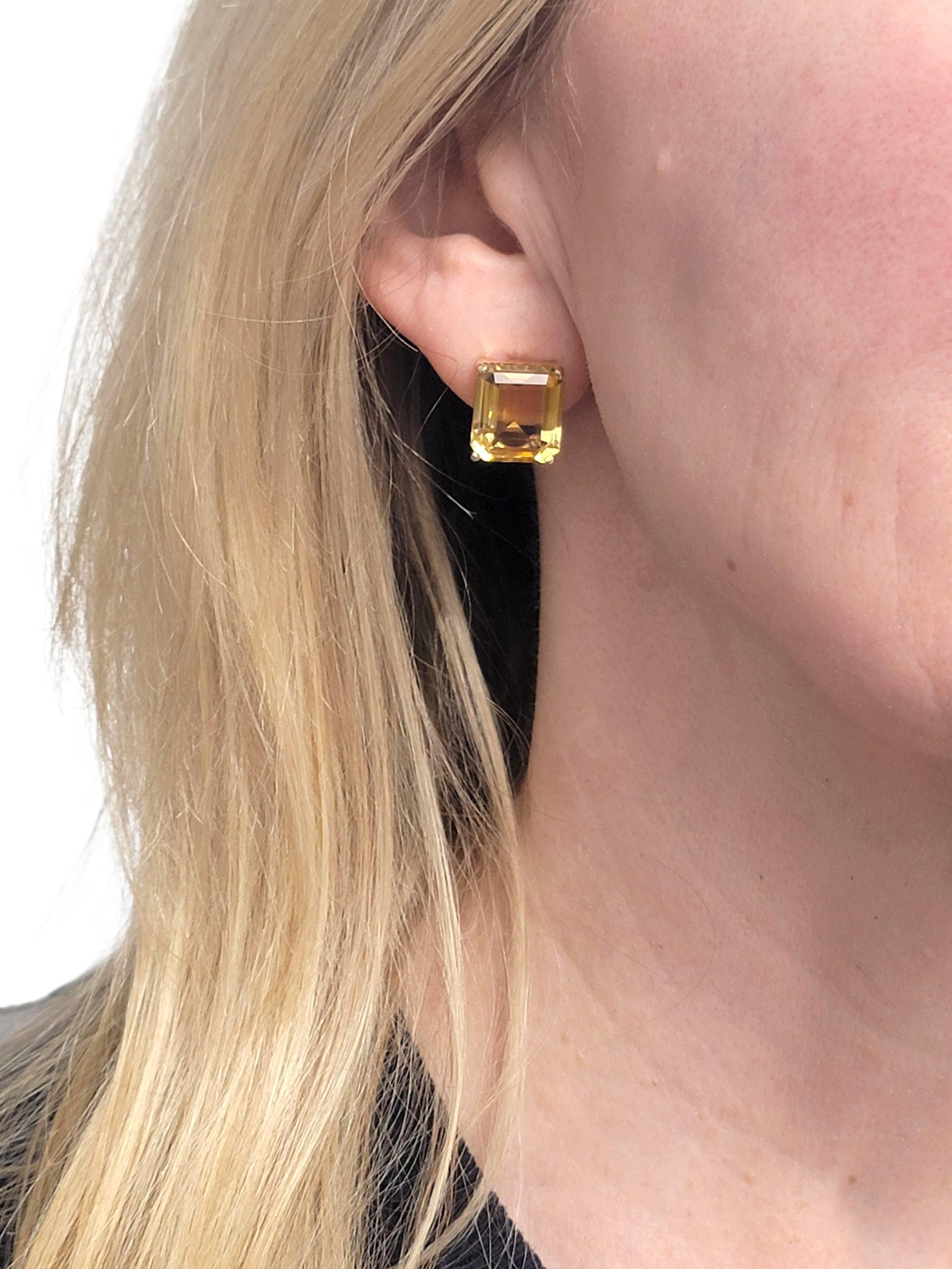 17.12 Carats Total Emerald Cut Citrine Stud Earrings in 14 Karat Yellow Gold en vente 5