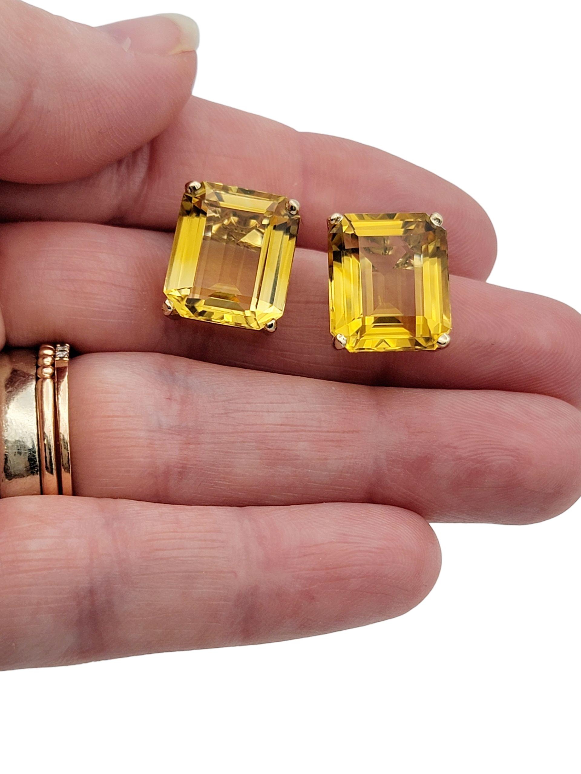 17.12 Carats Total Emerald Cut Citrine Stud Earrings in 14 Karat Yellow Gold en vente 3