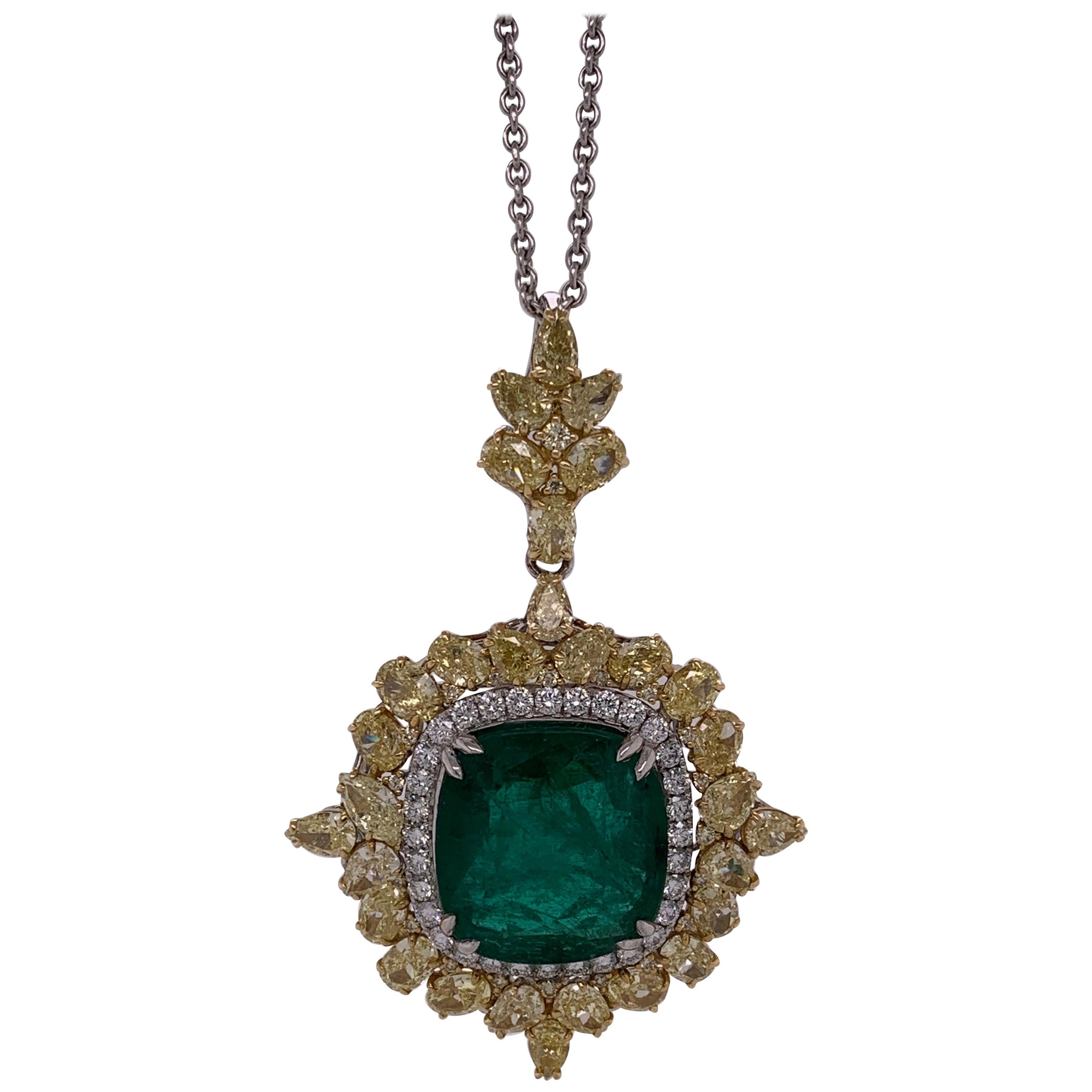 17.16 Carat Emerald with White and Yellow Diamond Halo Pendant For Sale