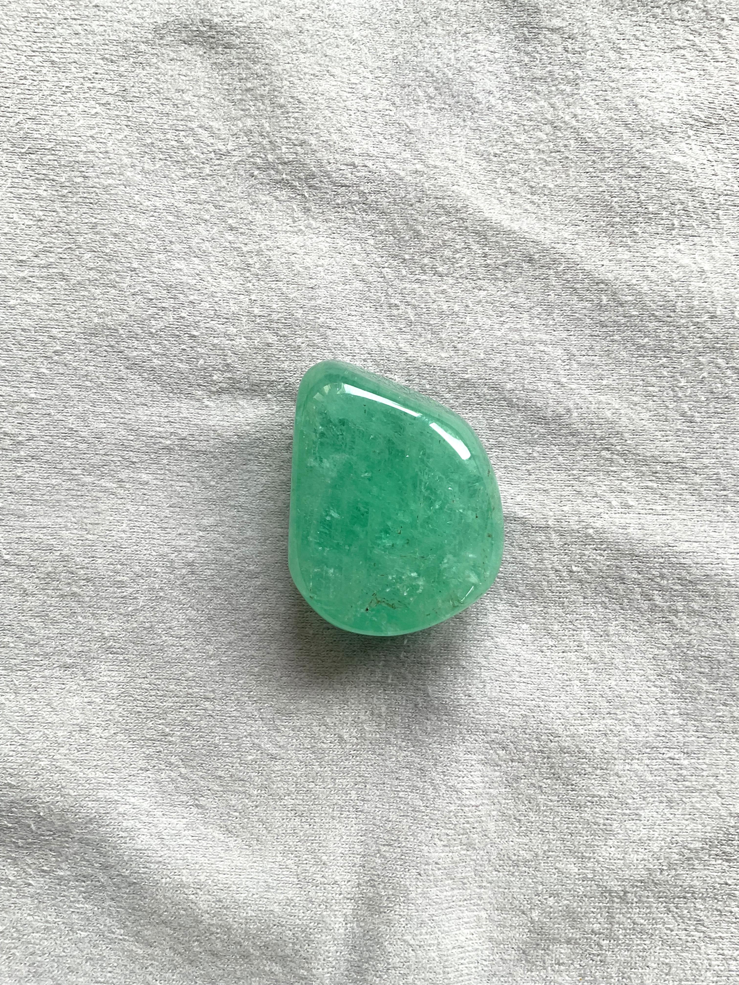 171.70 Carat Emerald Big Size Russian Tumbled Plain Natural Top Quality Gemstone

Gemstone - Emerald
Size : 40x29 MM
Weight : 171.70 Carats
Quantity - 1 Piece
Shape - Tumble