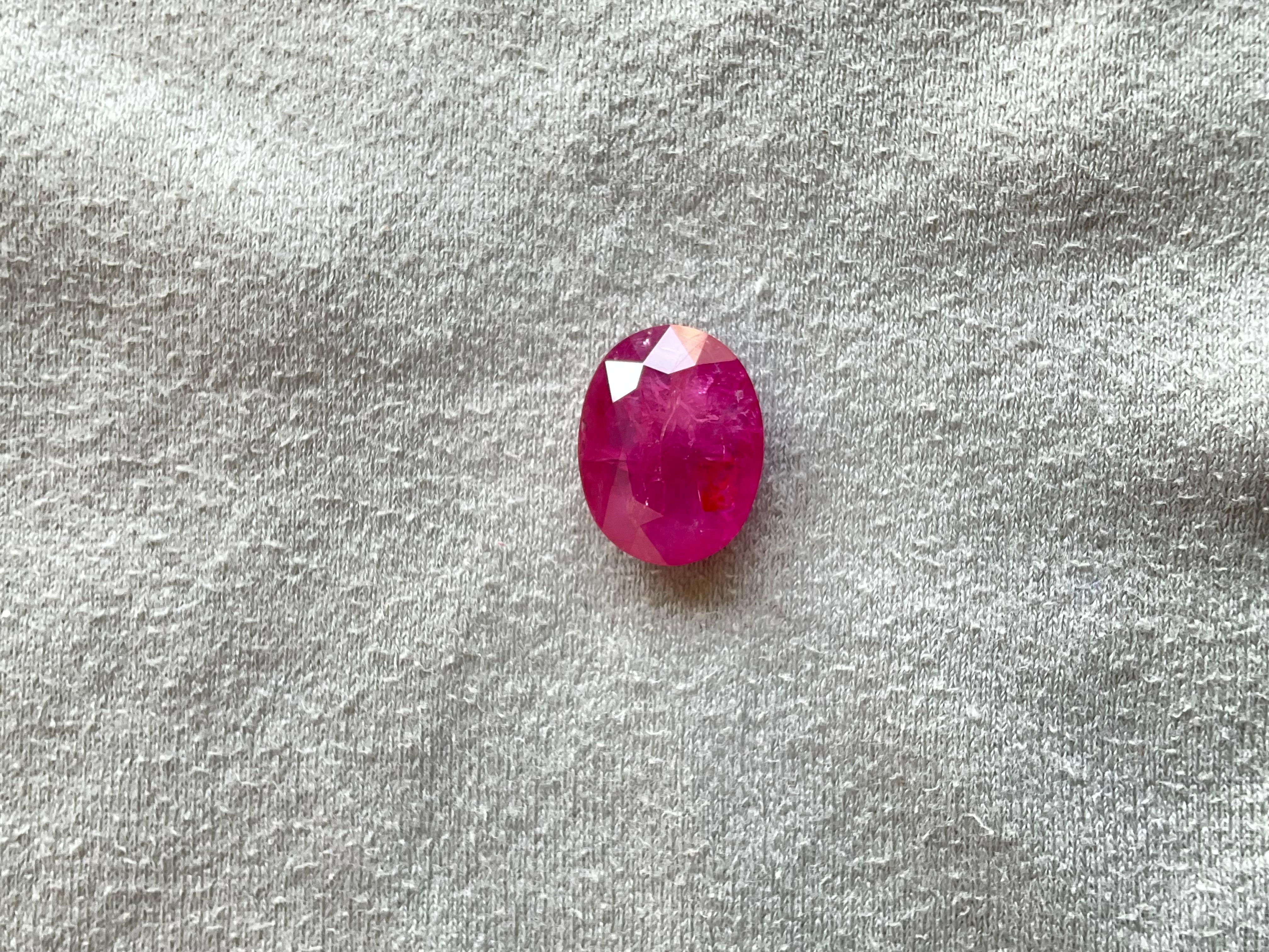 17.18 Carats Mozambique No-Heat Ruby Natural Oval Cut stone For Fine Jewelry Gem

Weight: 17.18 Carats
Size: 18x14 MM
Pieces: 1
Shape: Oval Cut